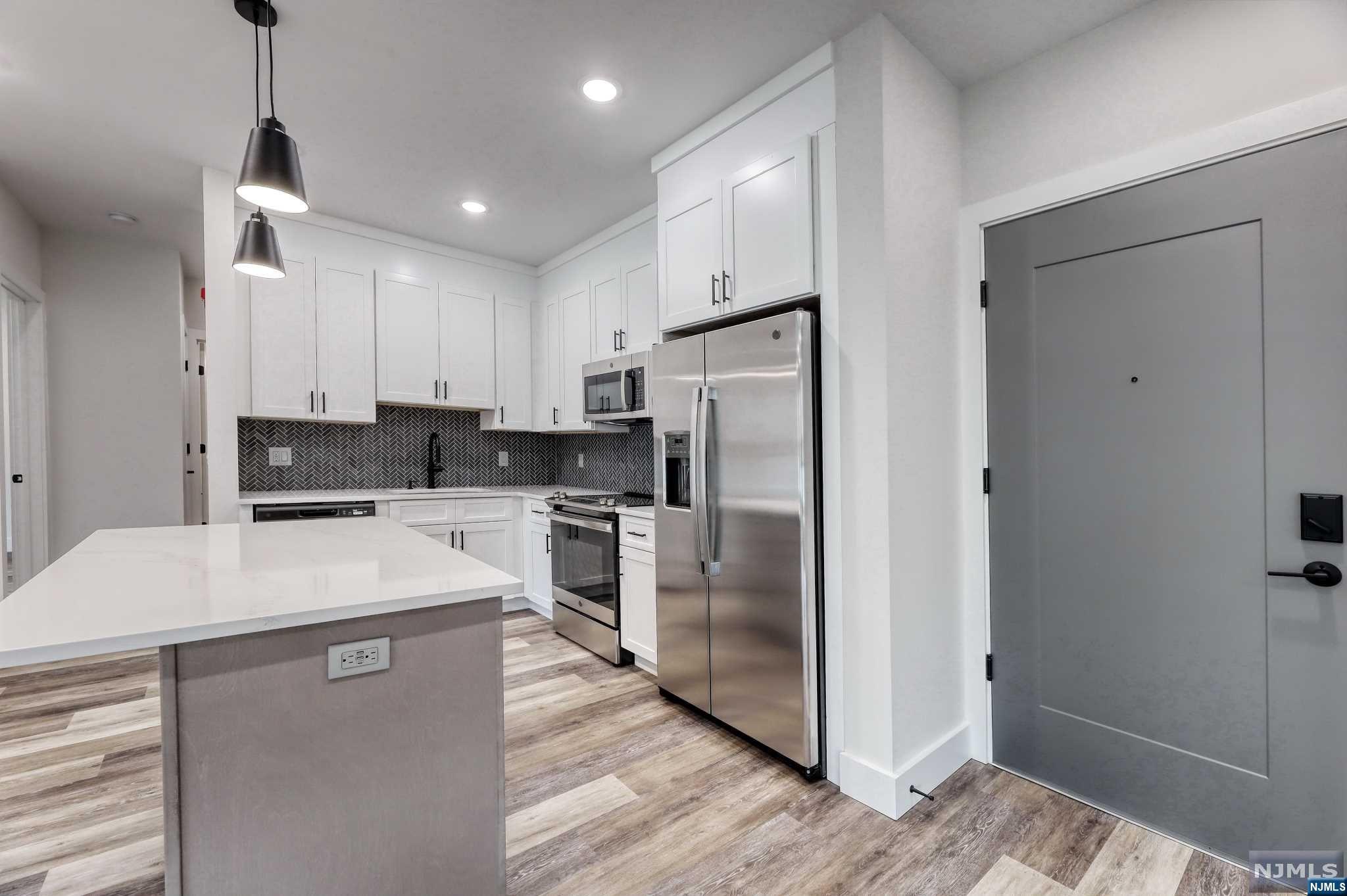 192 Livingston Street 302
