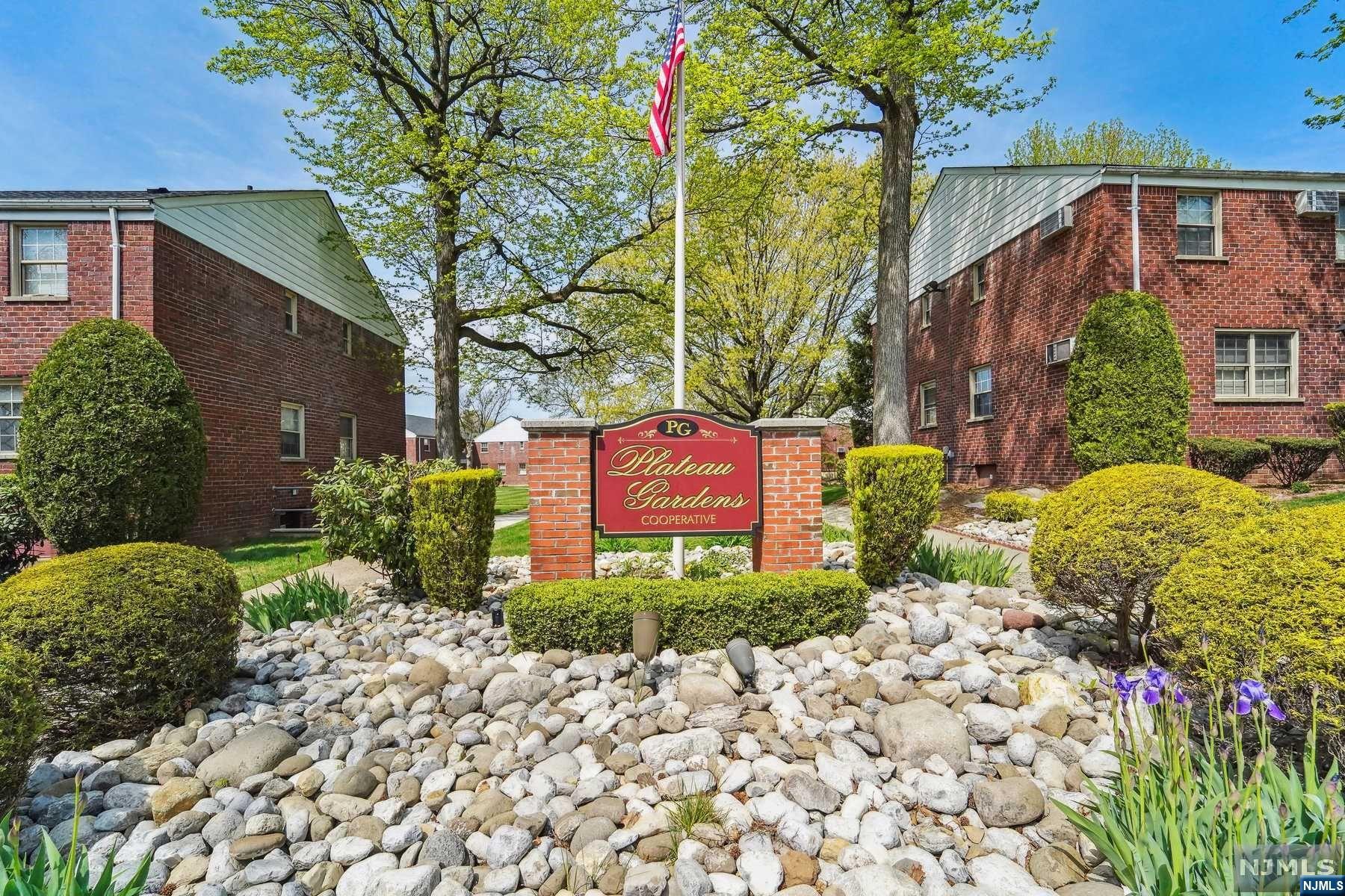 1255 Anderson Avenue 14