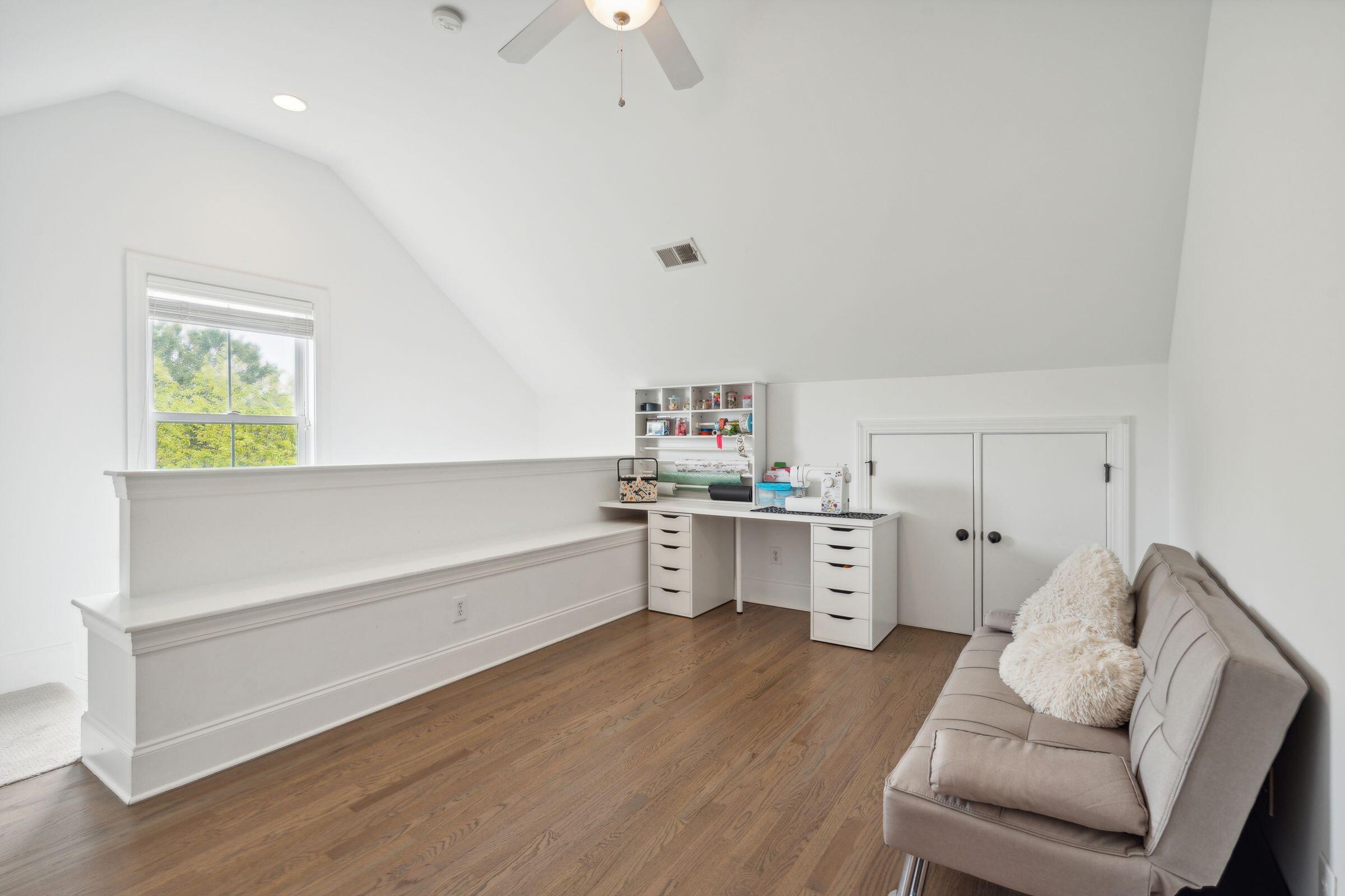 1261 Blakeway Street