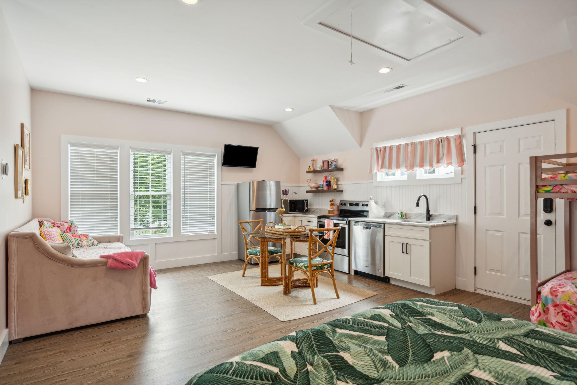 1261 Blakeway Street