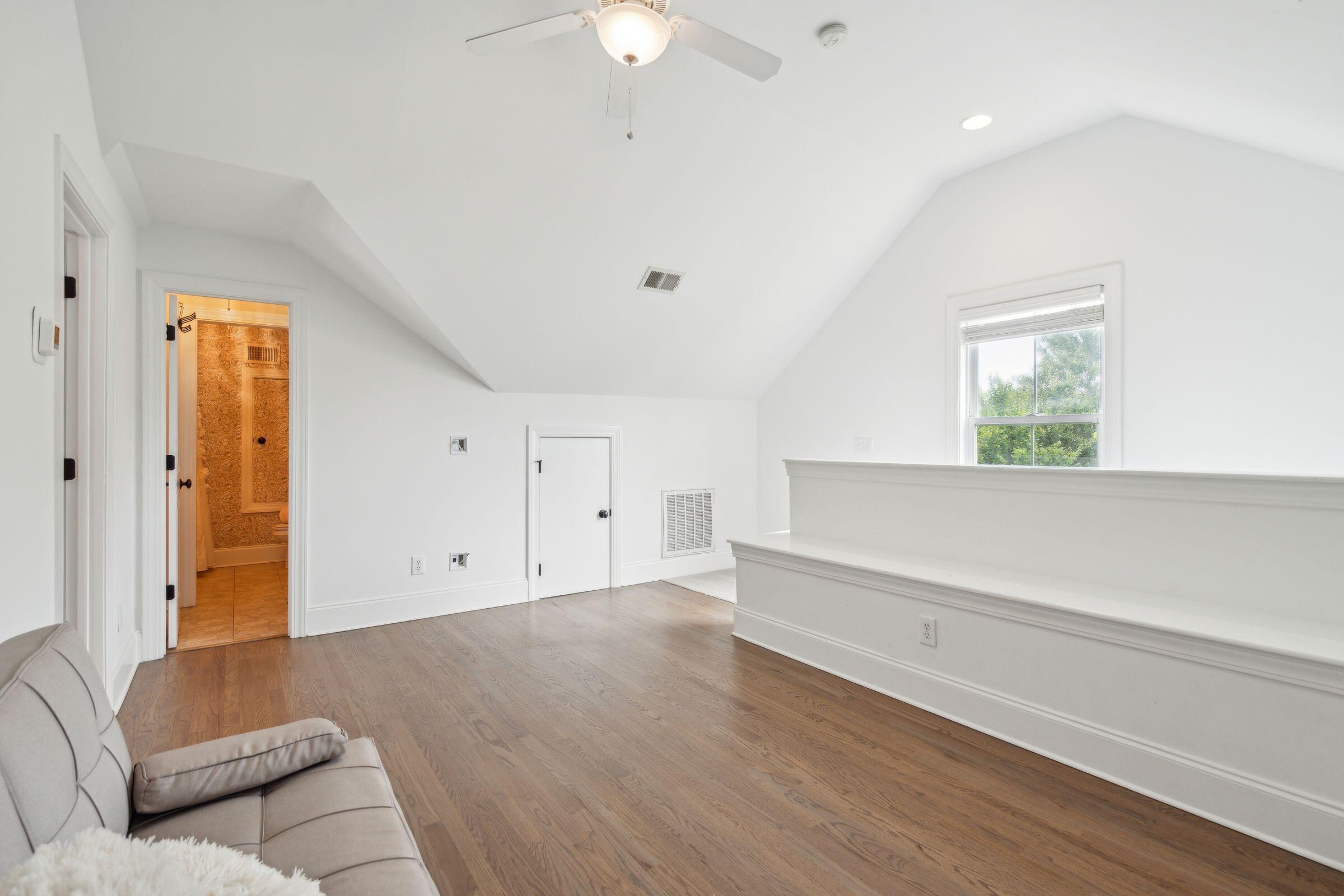 1261 Blakeway Street