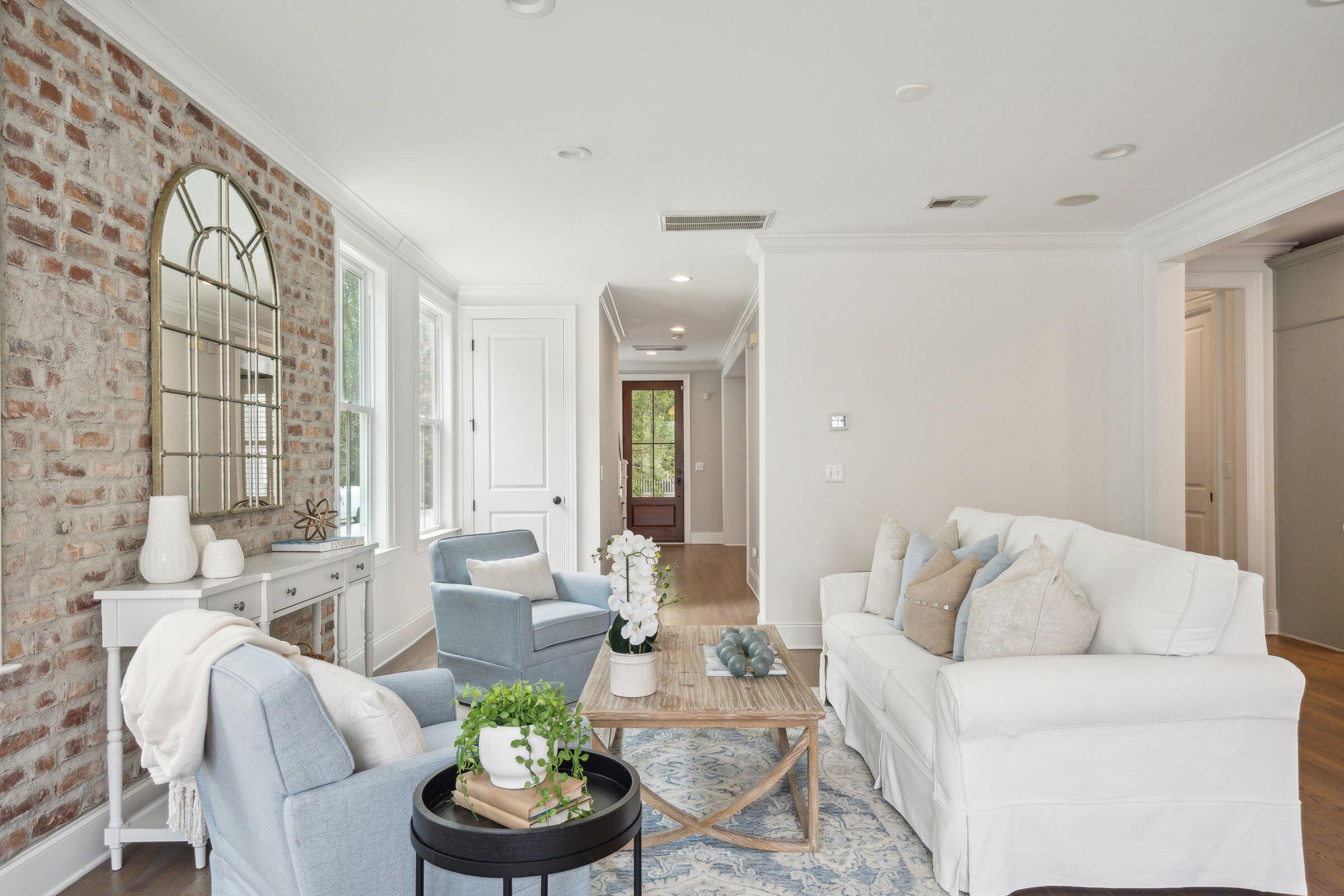 1261 Blakeway Street