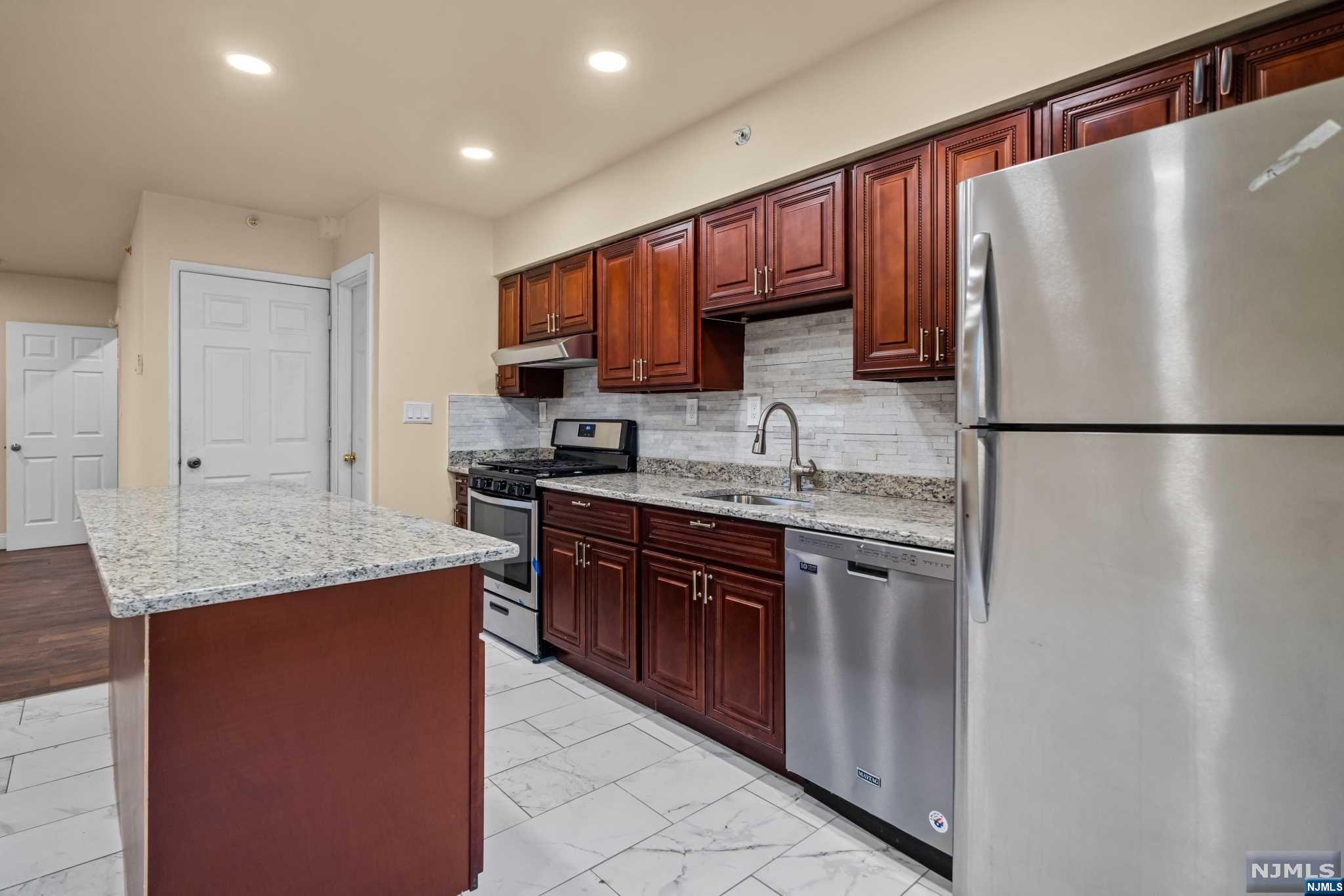 3311 Pleasant Avenue 3