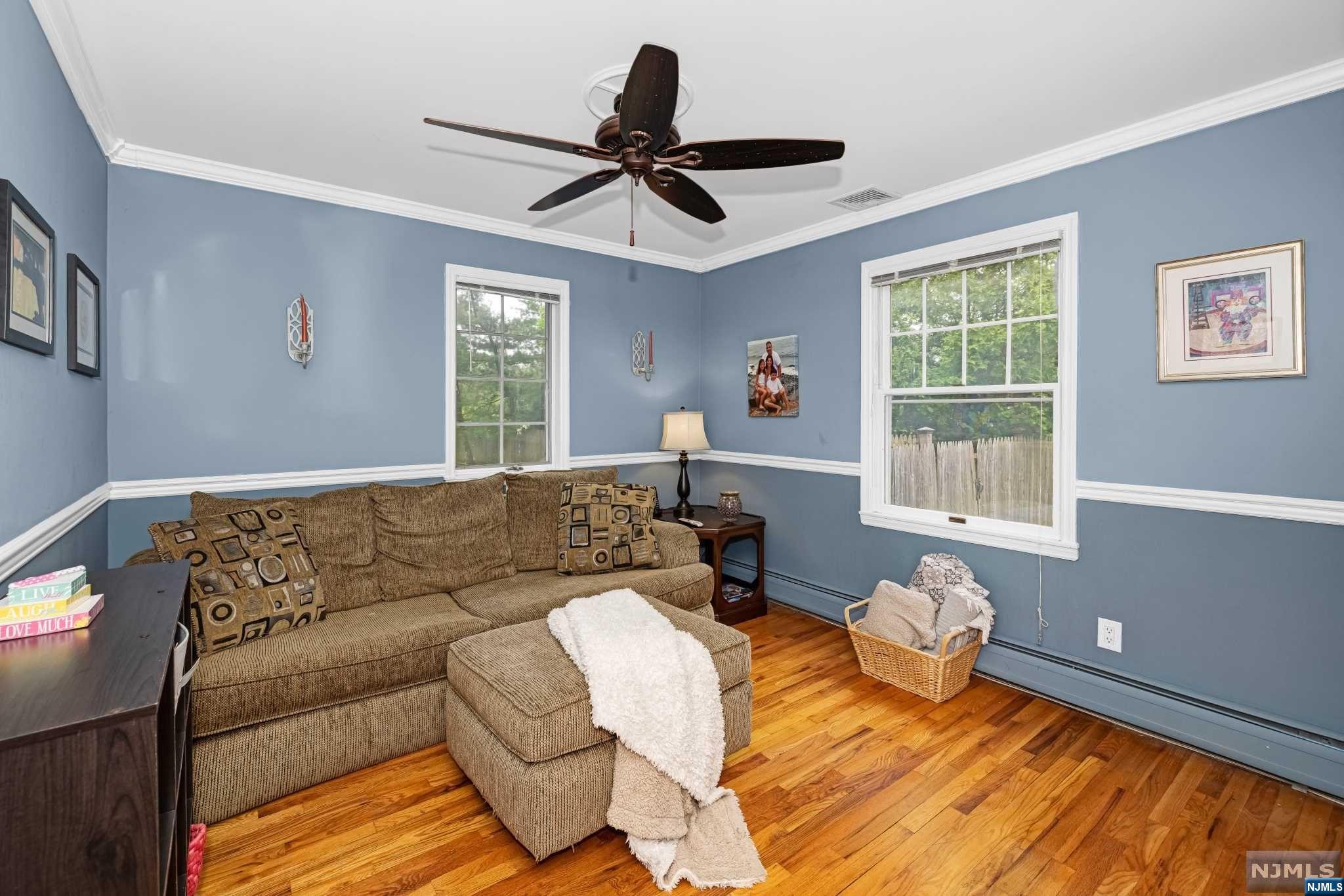 16 Leoson Parkway