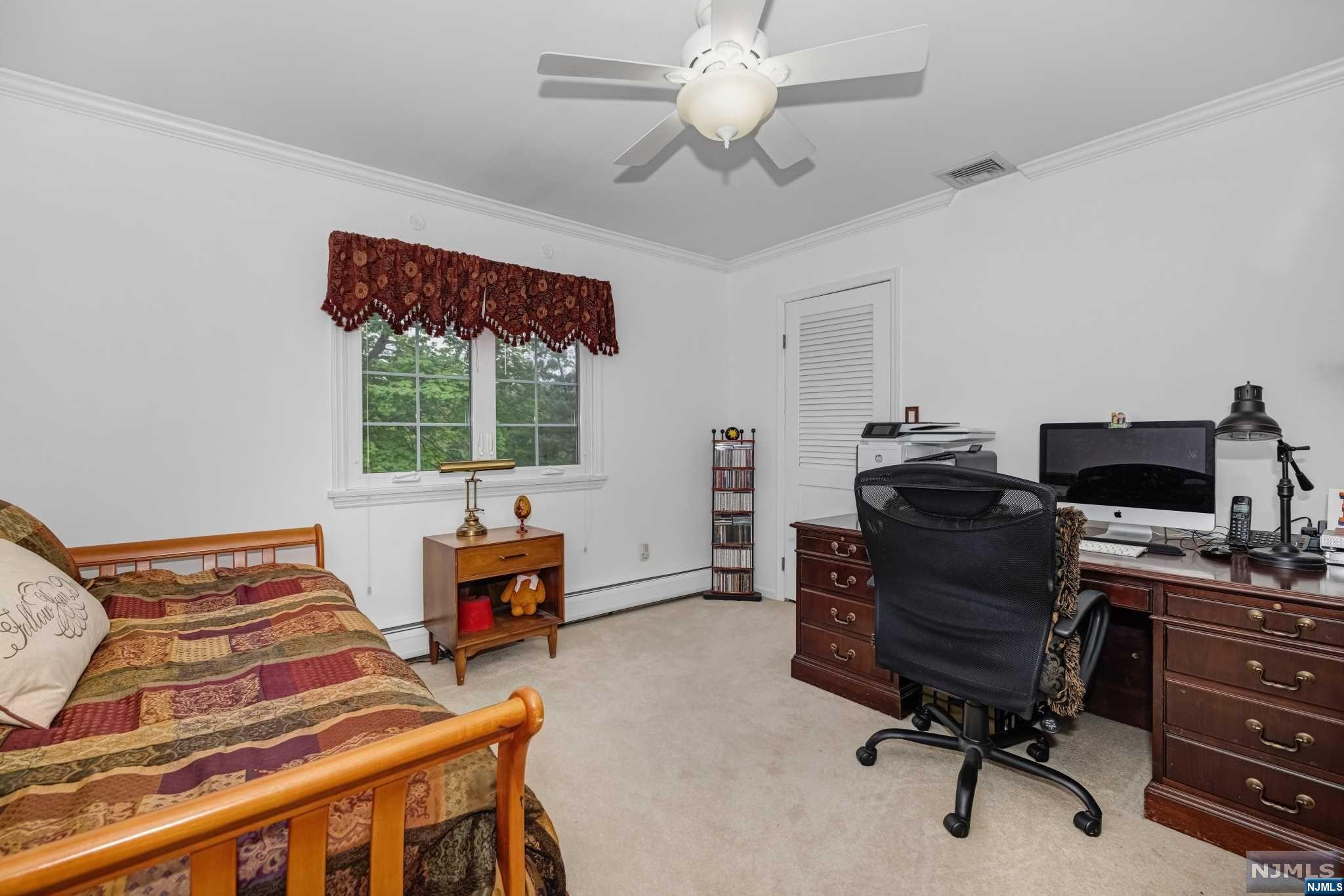 16 Leoson Parkway