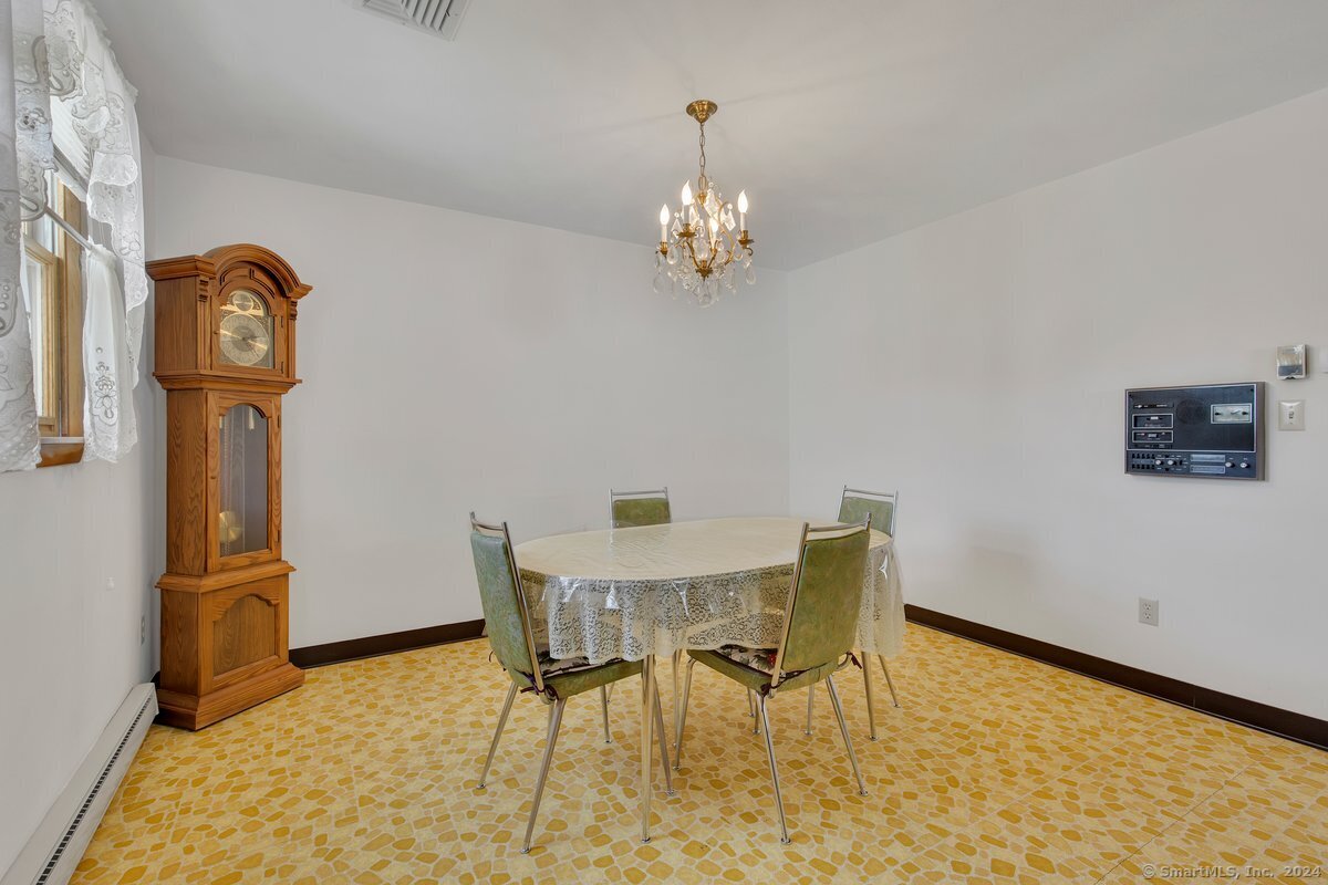 92 Rockland Avenue