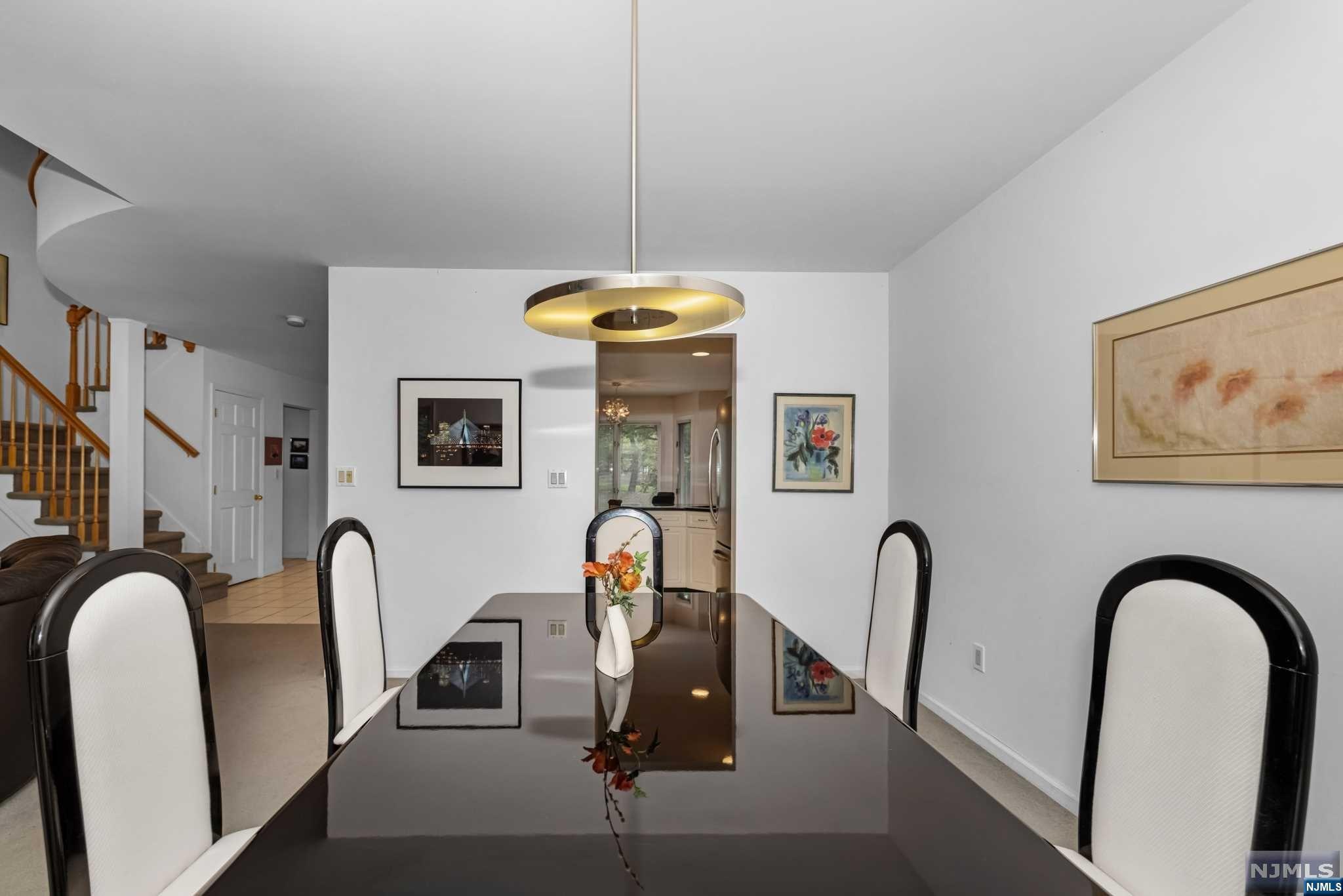 101 Lakeview Drive 101