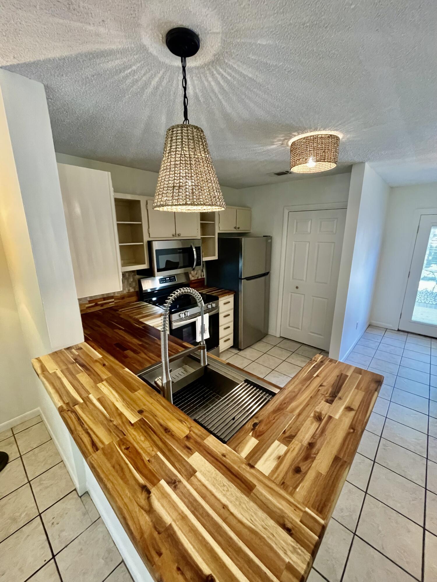 1201 Meadow Park Lane # B