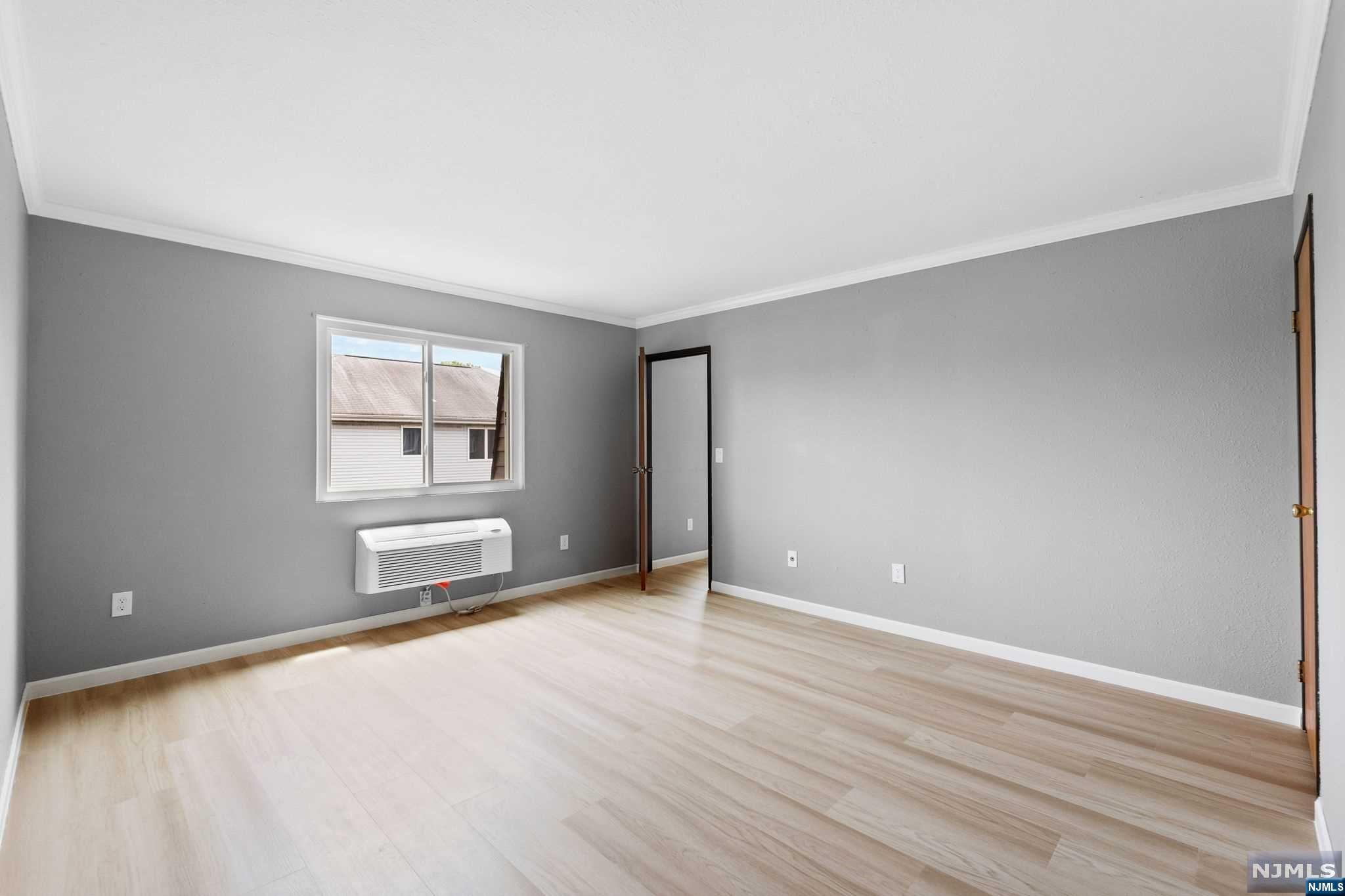 9 Vreeland Avenue 3B
