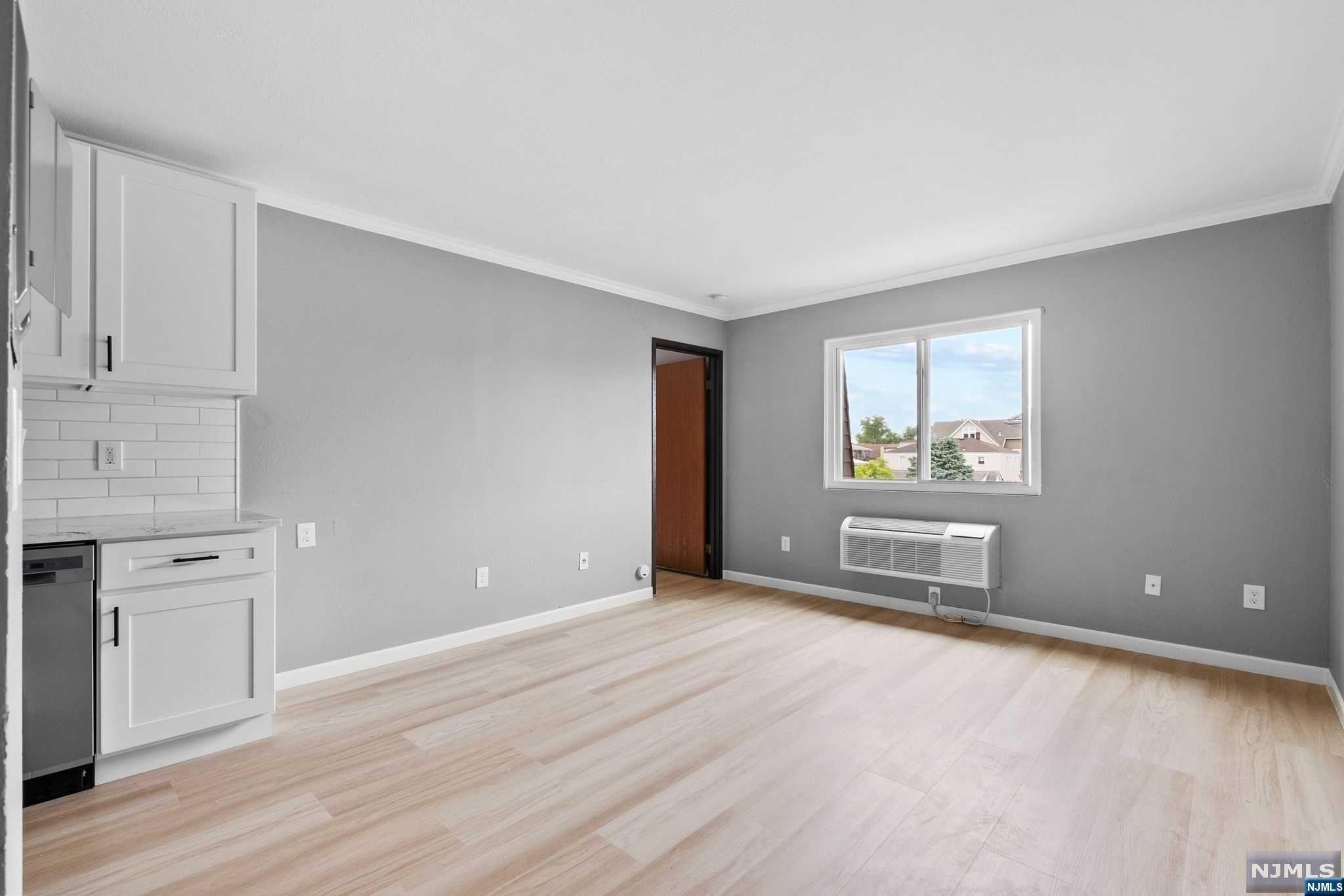9 Vreeland Avenue 3B