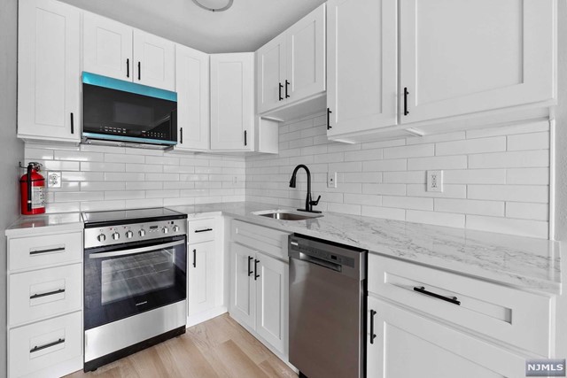 9 Vreeland Avenue 3B