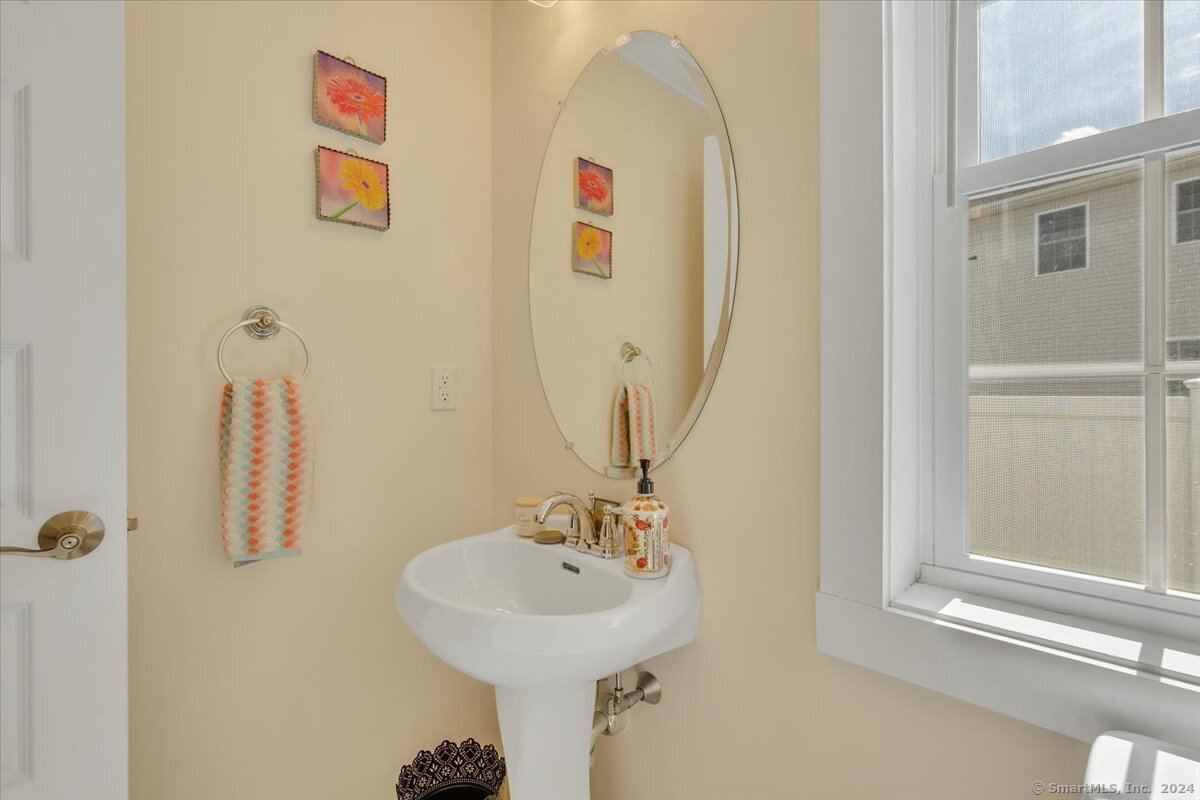 1 Fieldstone Lane