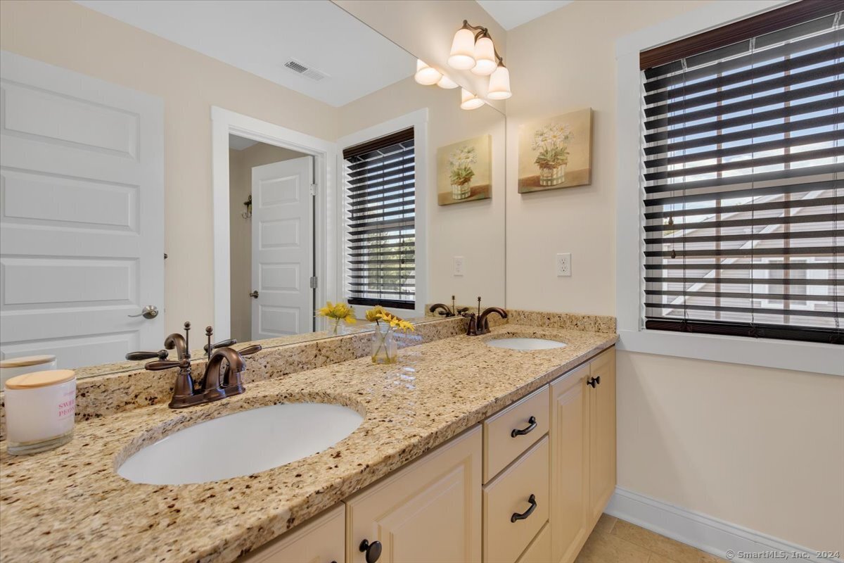 1 Fieldstone Lane
