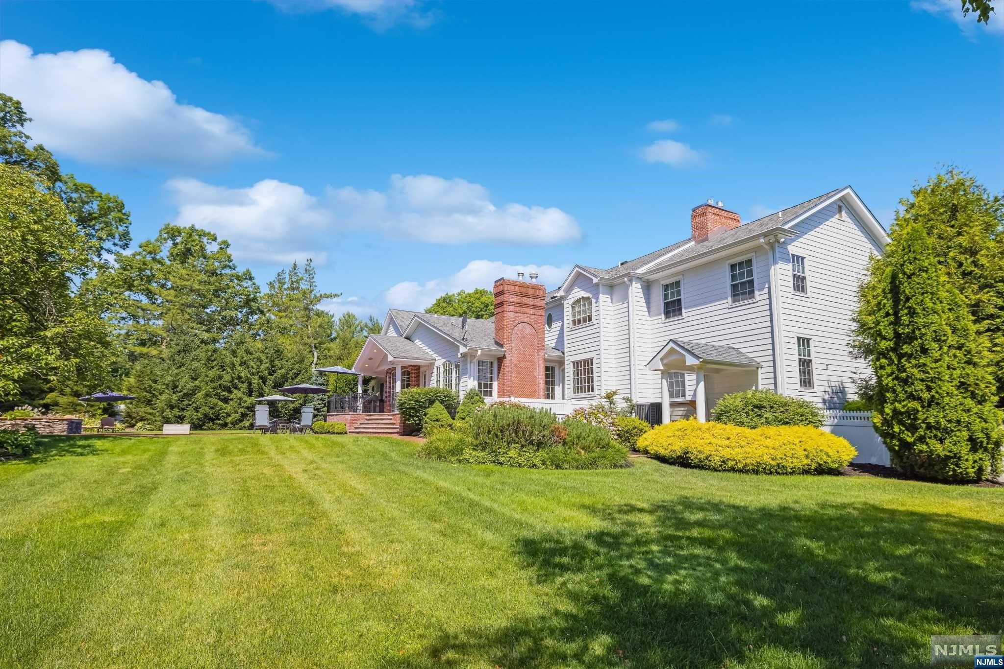 19 Pine Hill Road