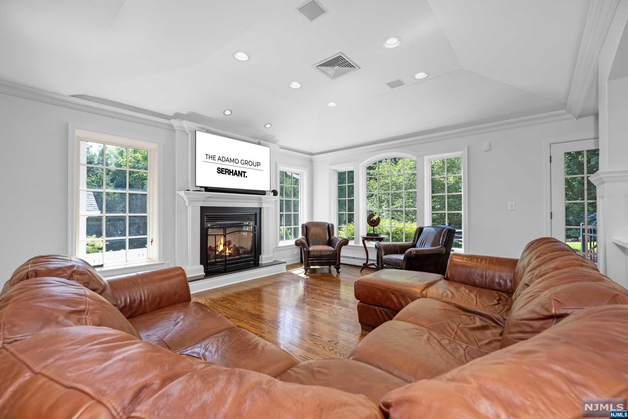 19 Pine Hill Road