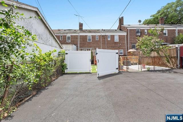 36A Melmore Gardens
