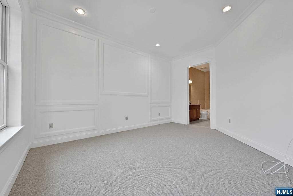1104 The Plaza 1104