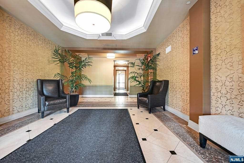 1104 The Plaza 1104