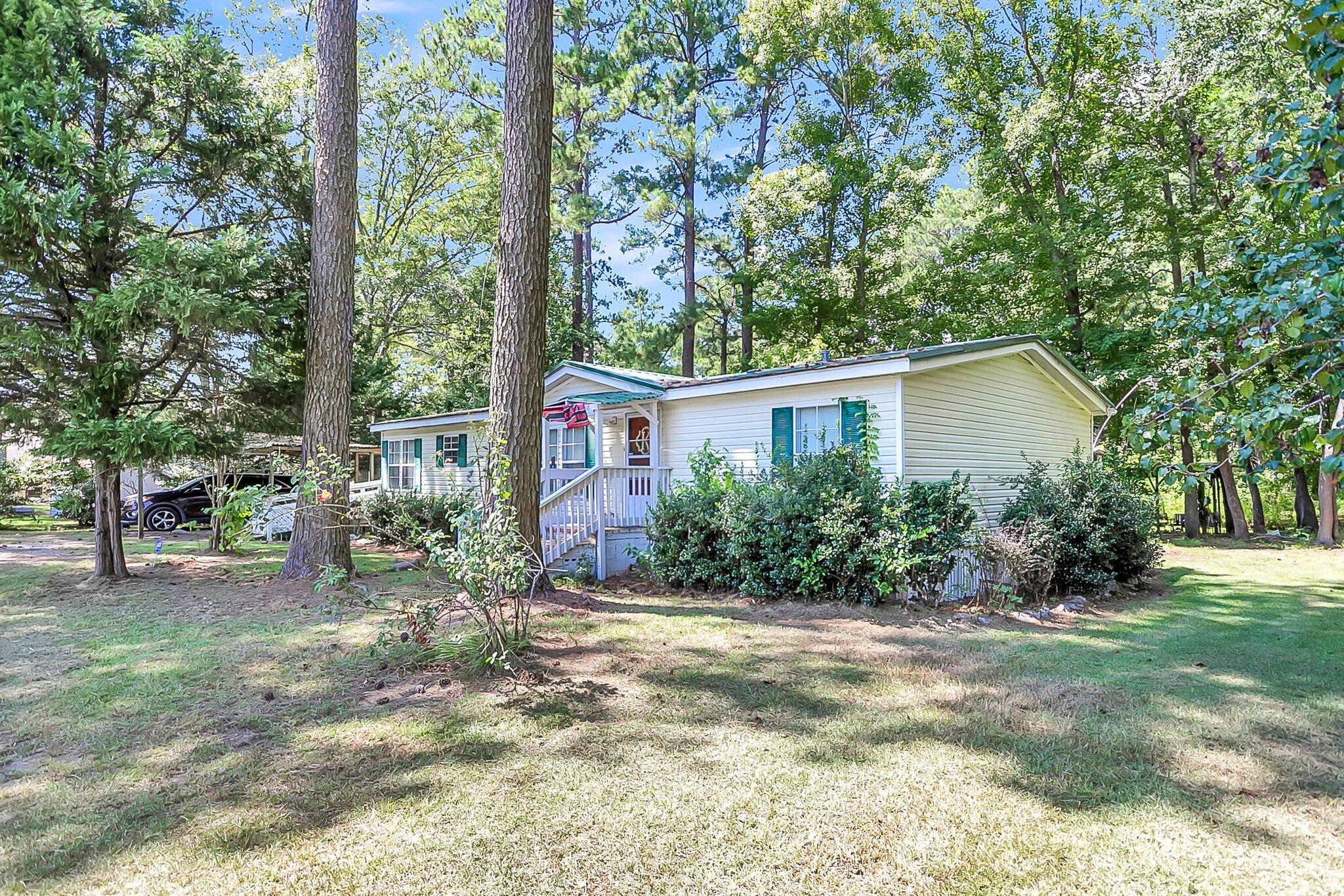 1635 Pocahontas Circle