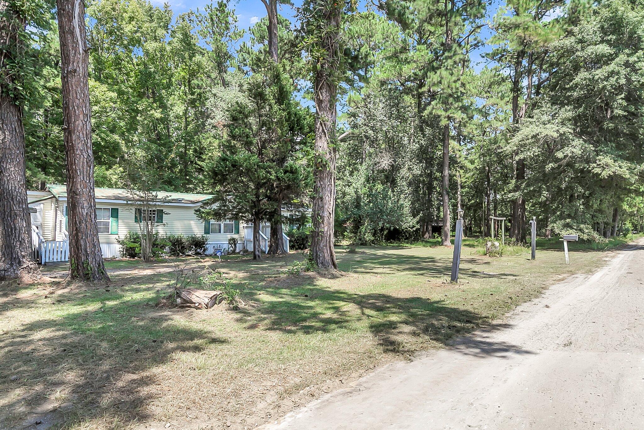 1635 Pocahontas Circle