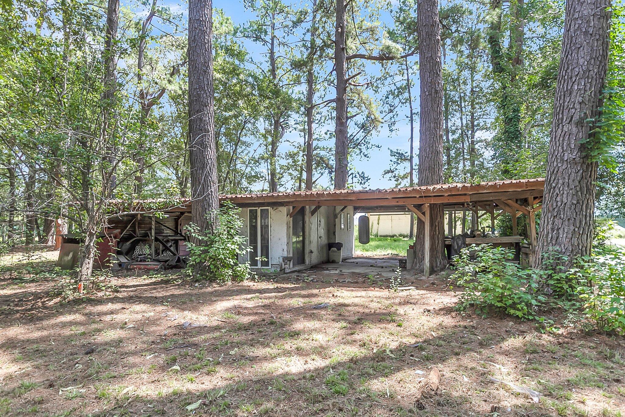 1635 Pocahontas Circle