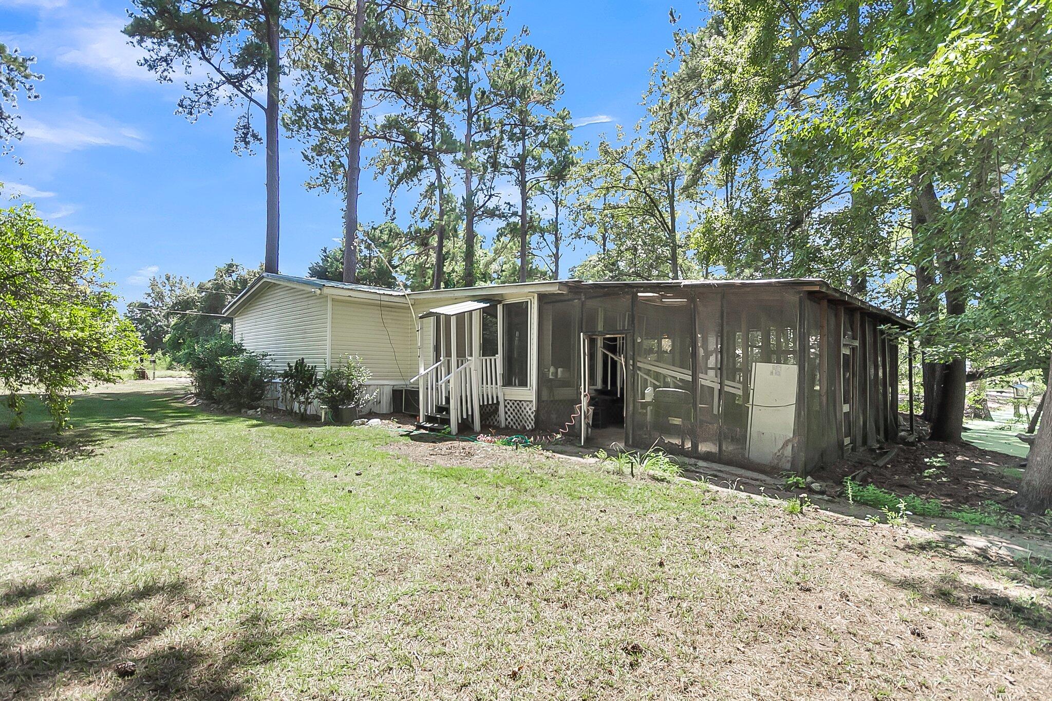 1635 Pocahontas Circle