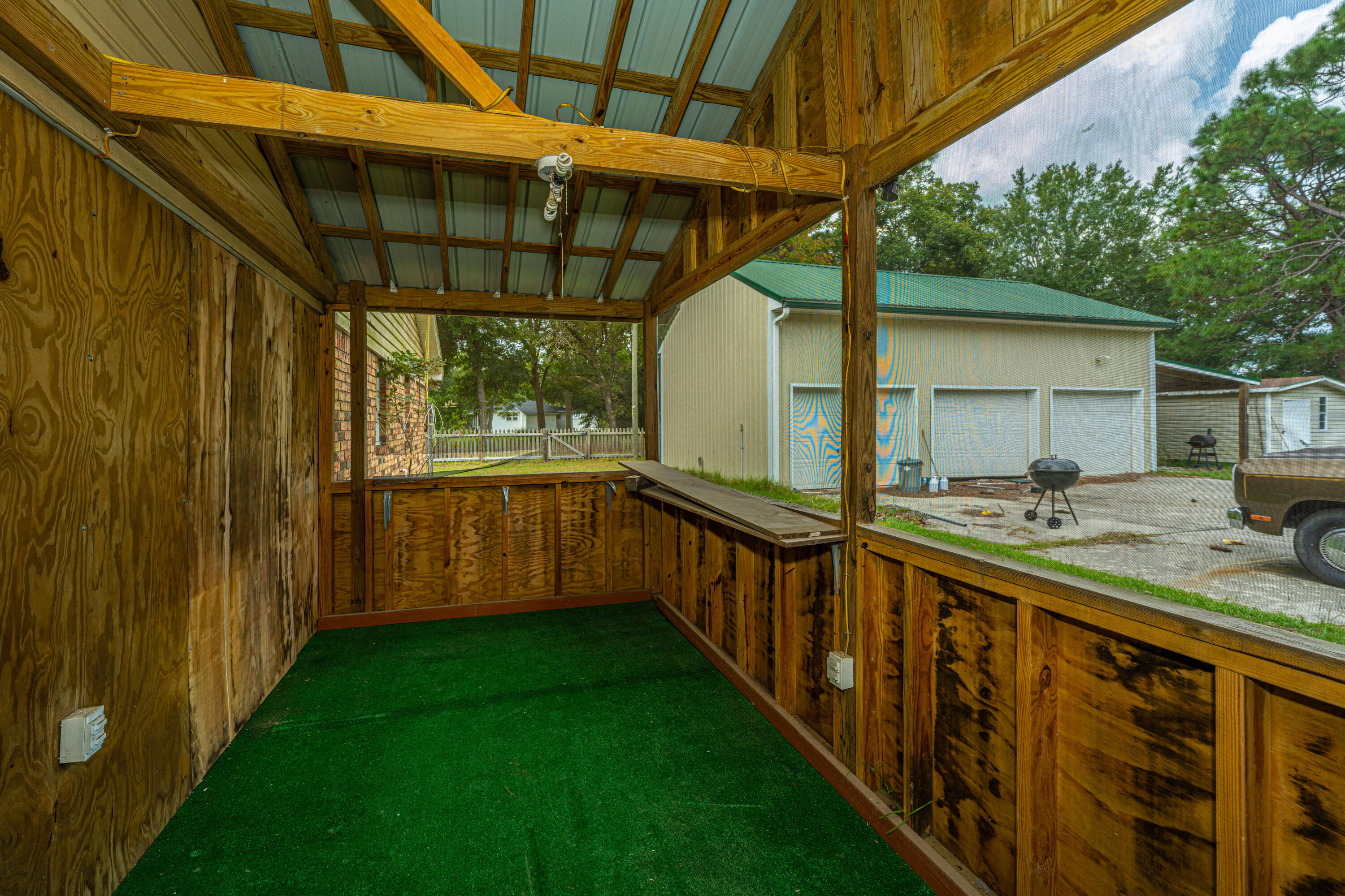 4705 N Highway 52