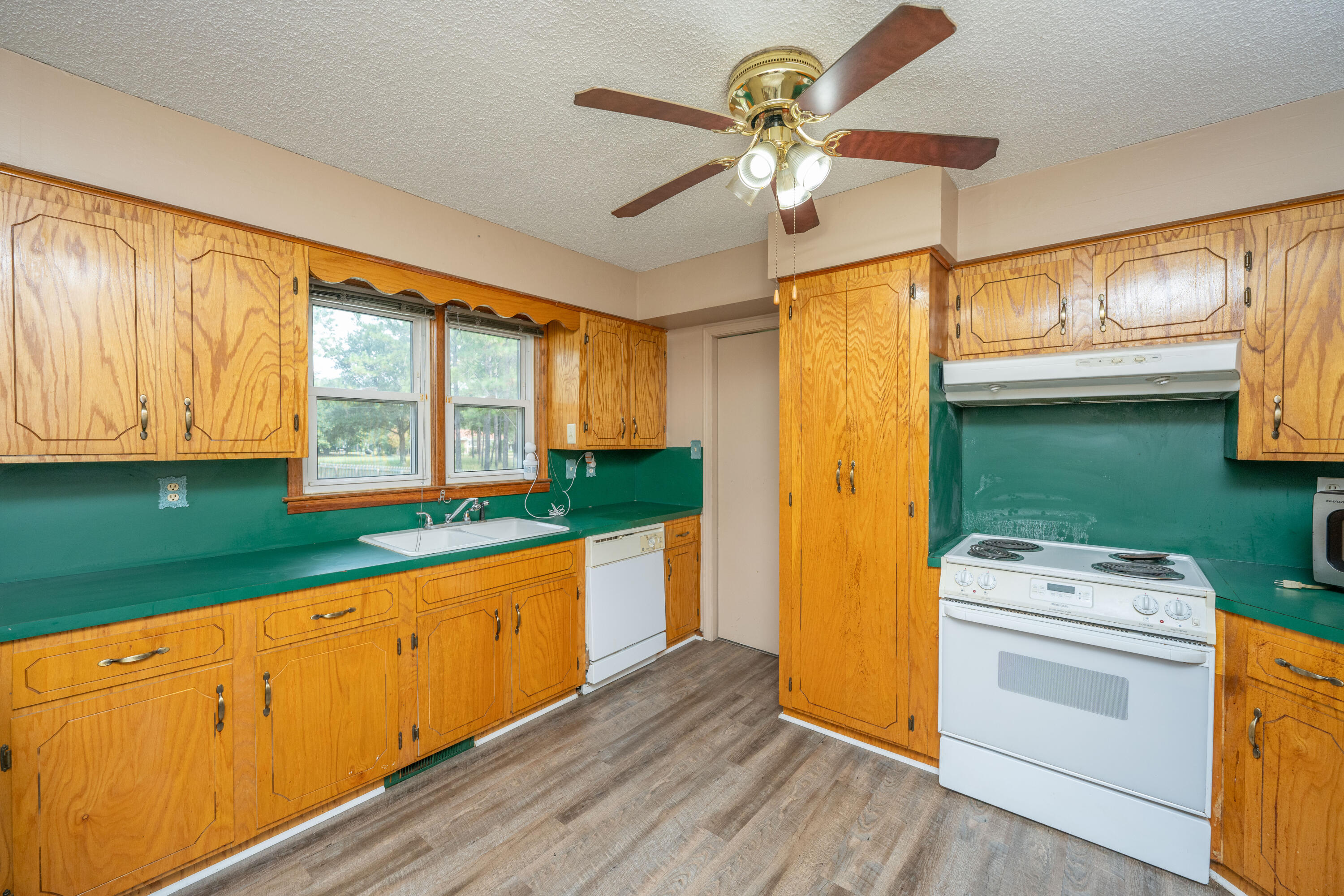 4705 N Highway 52