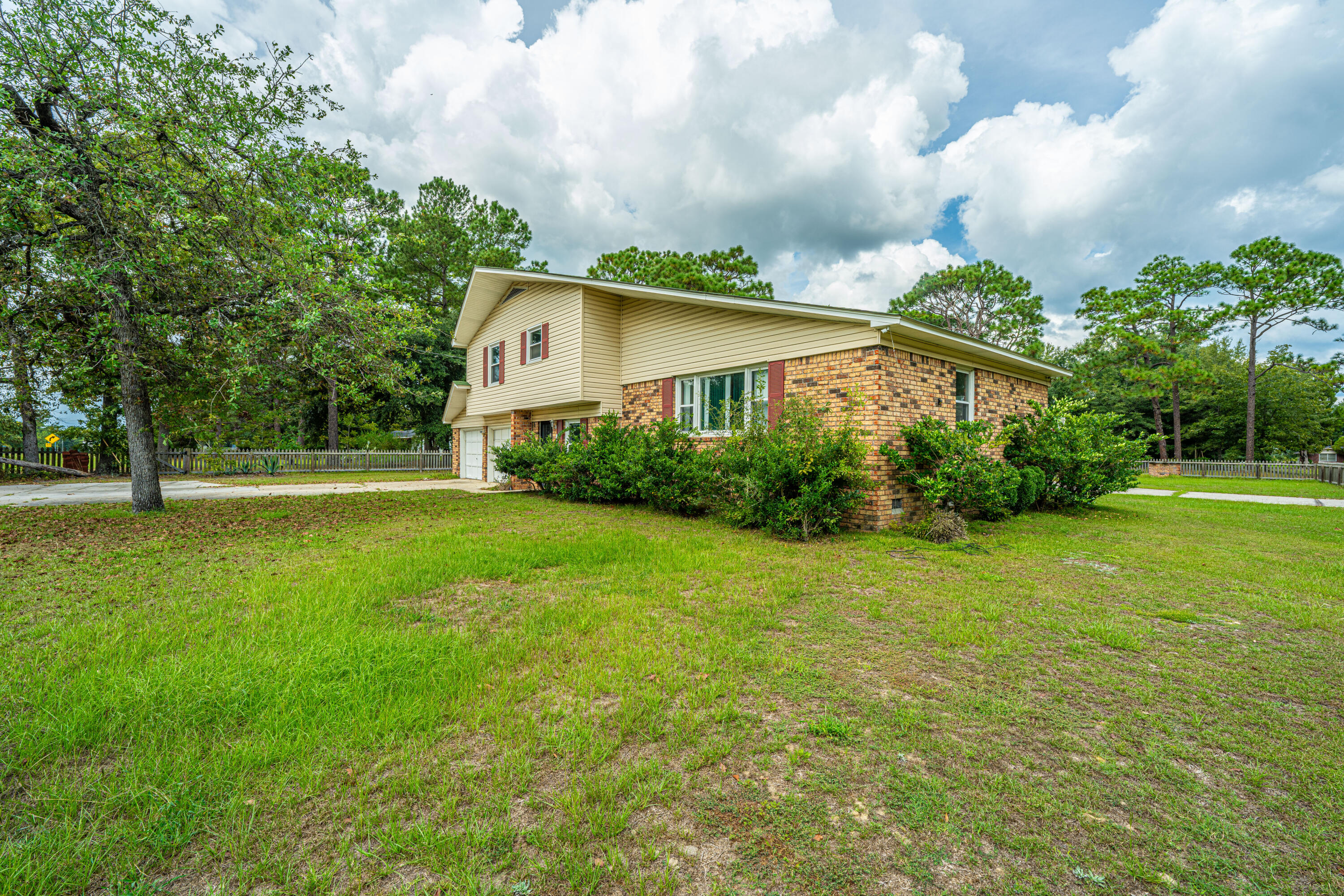4705 N Highway 52