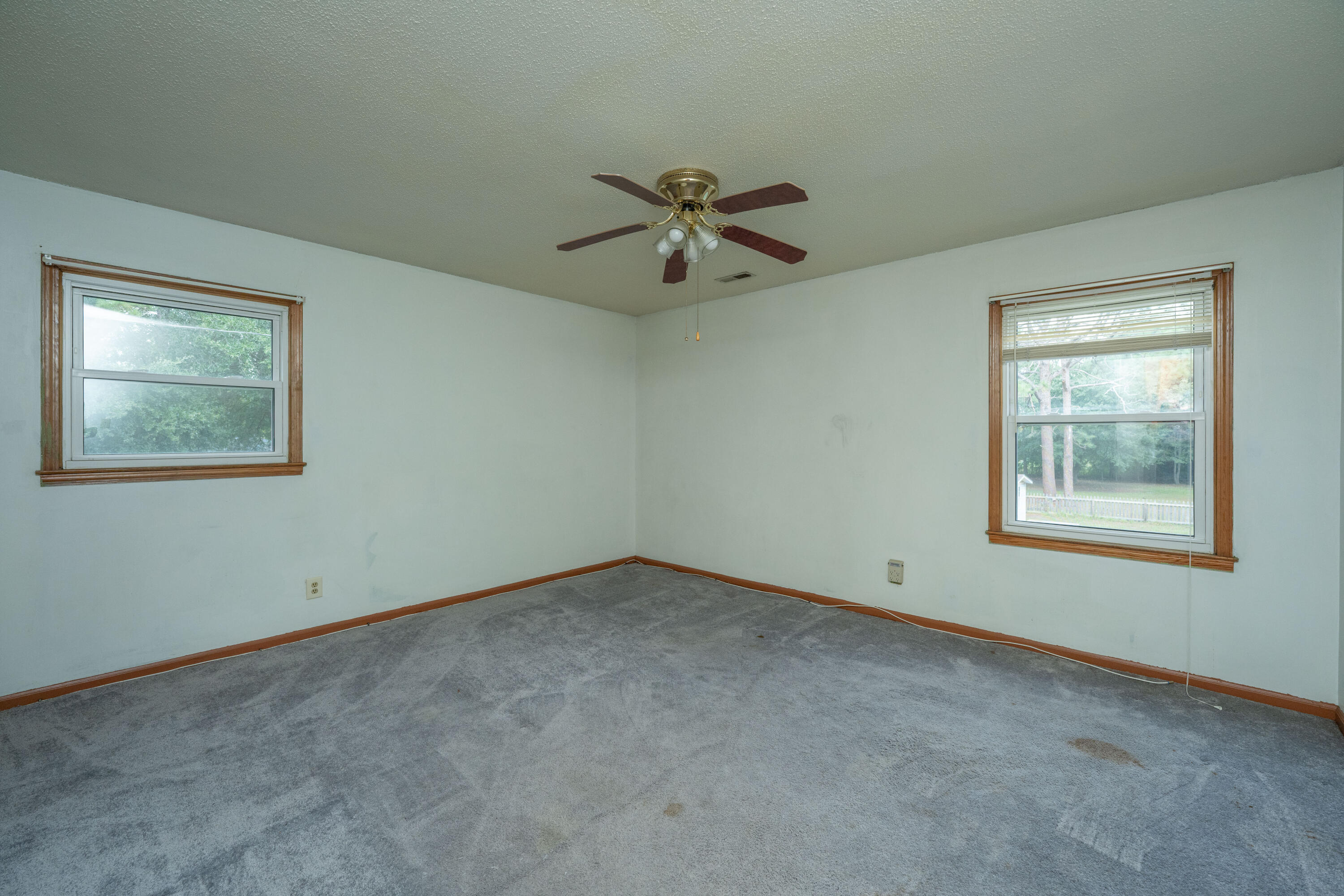 4705 N Highway 52