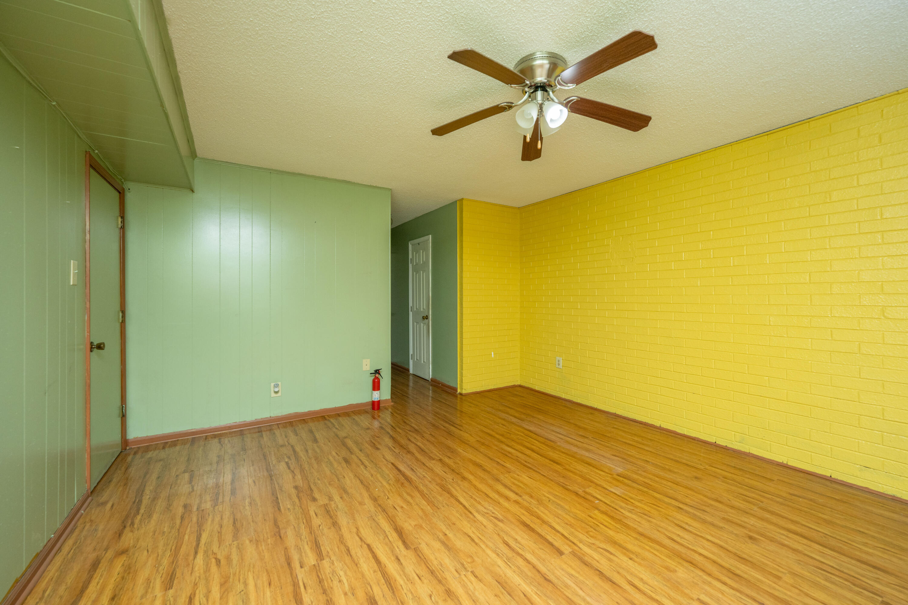 4705 N Highway 52