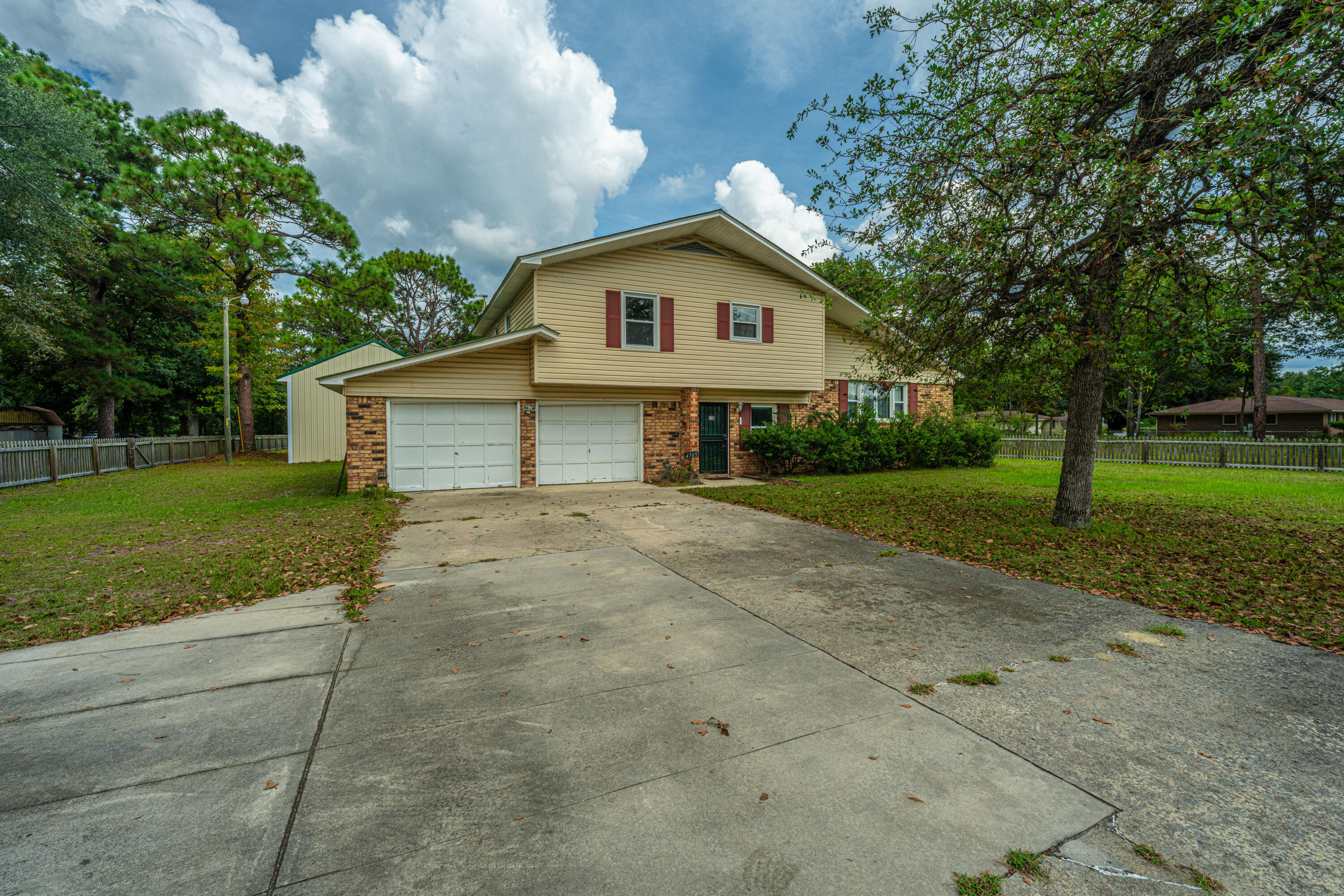 4705 N Highway 52