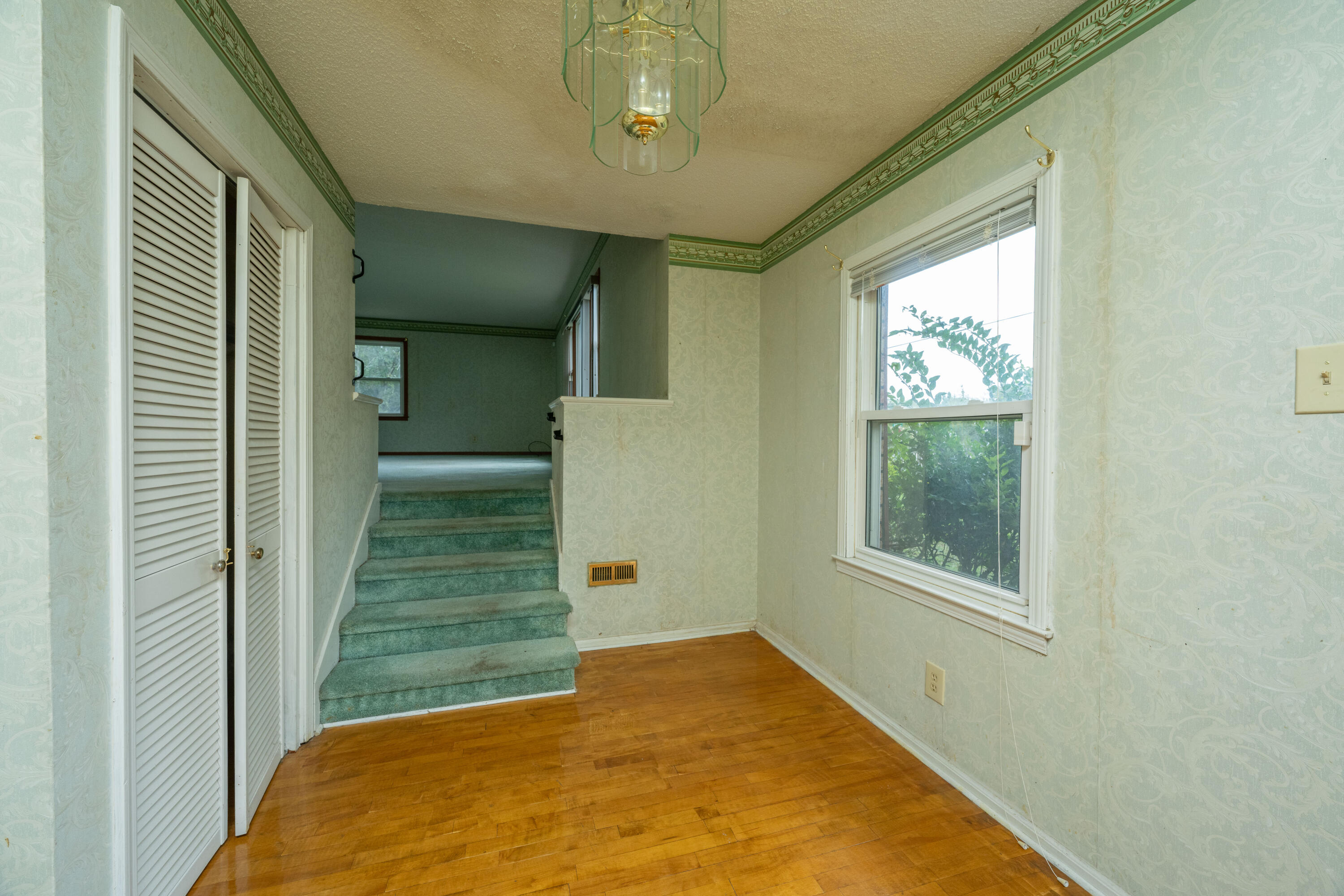 4705 N Highway 52