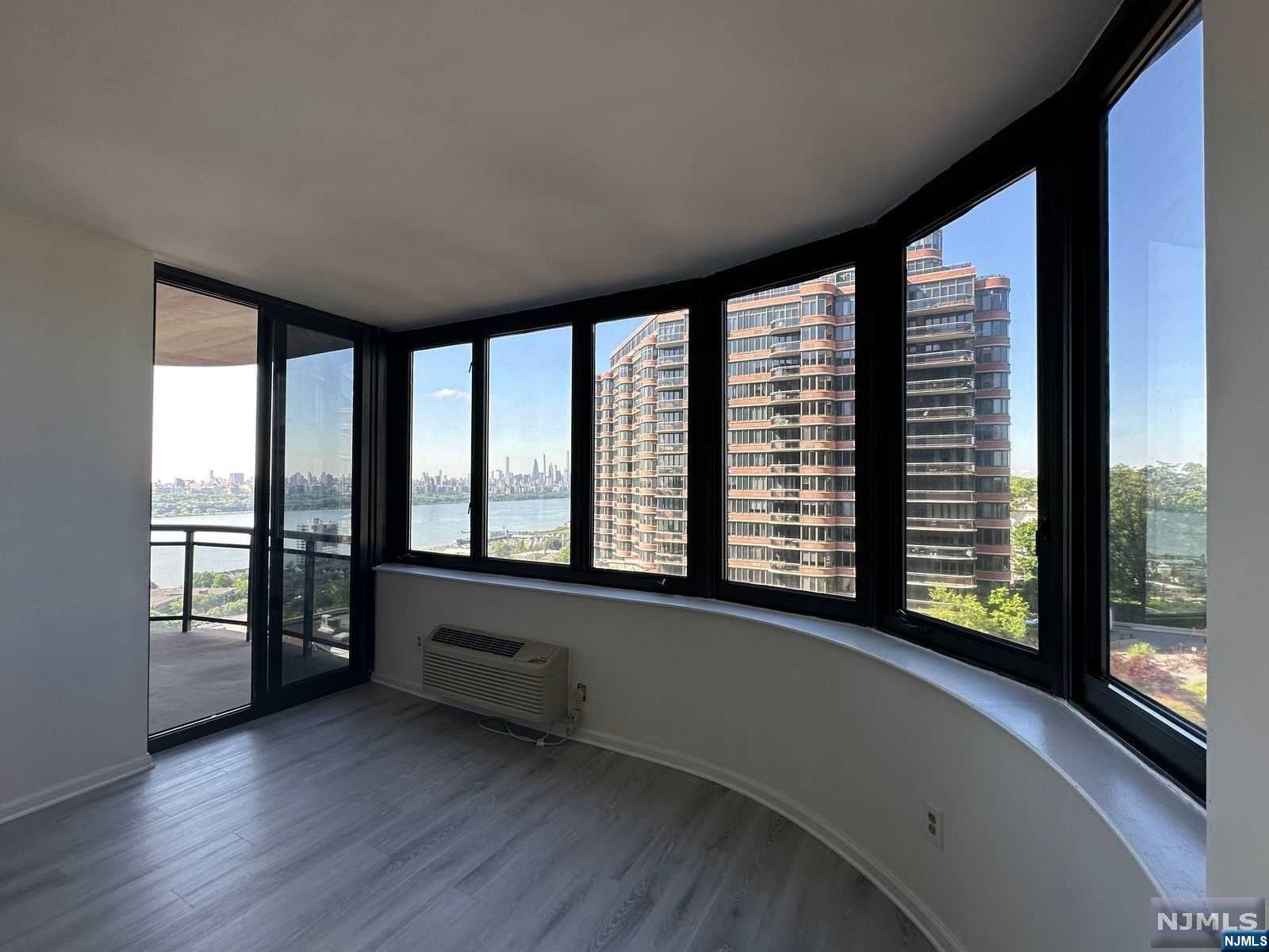 100 Carlyle Drive 9FN