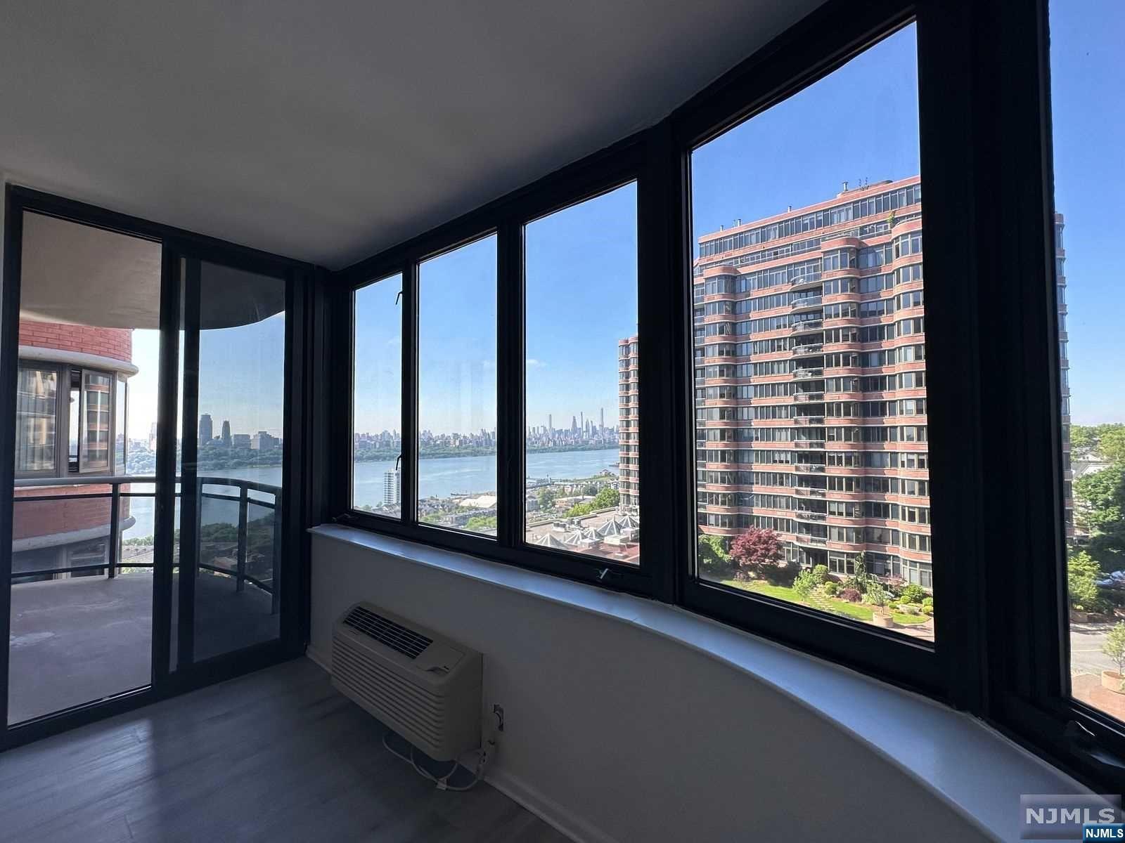 100 Carlyle Drive 9FN