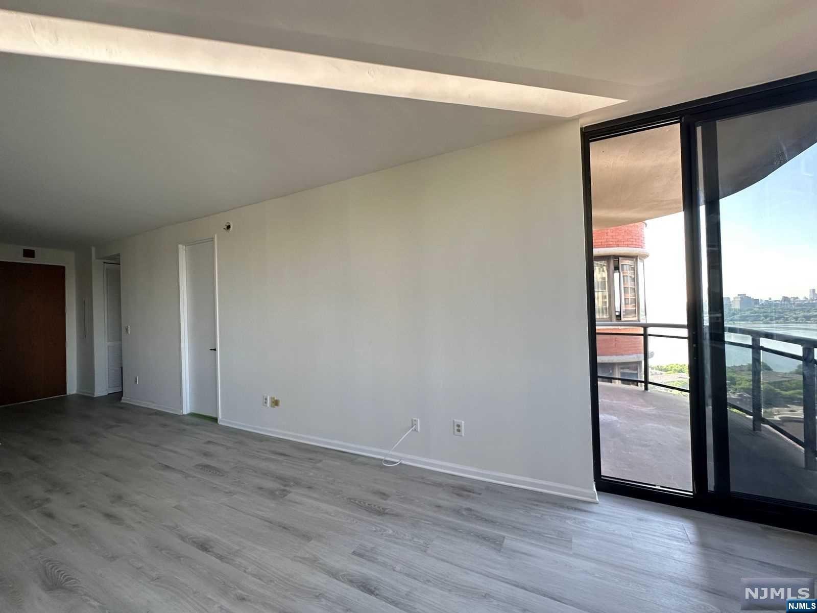100 Carlyle Drive 9FN
