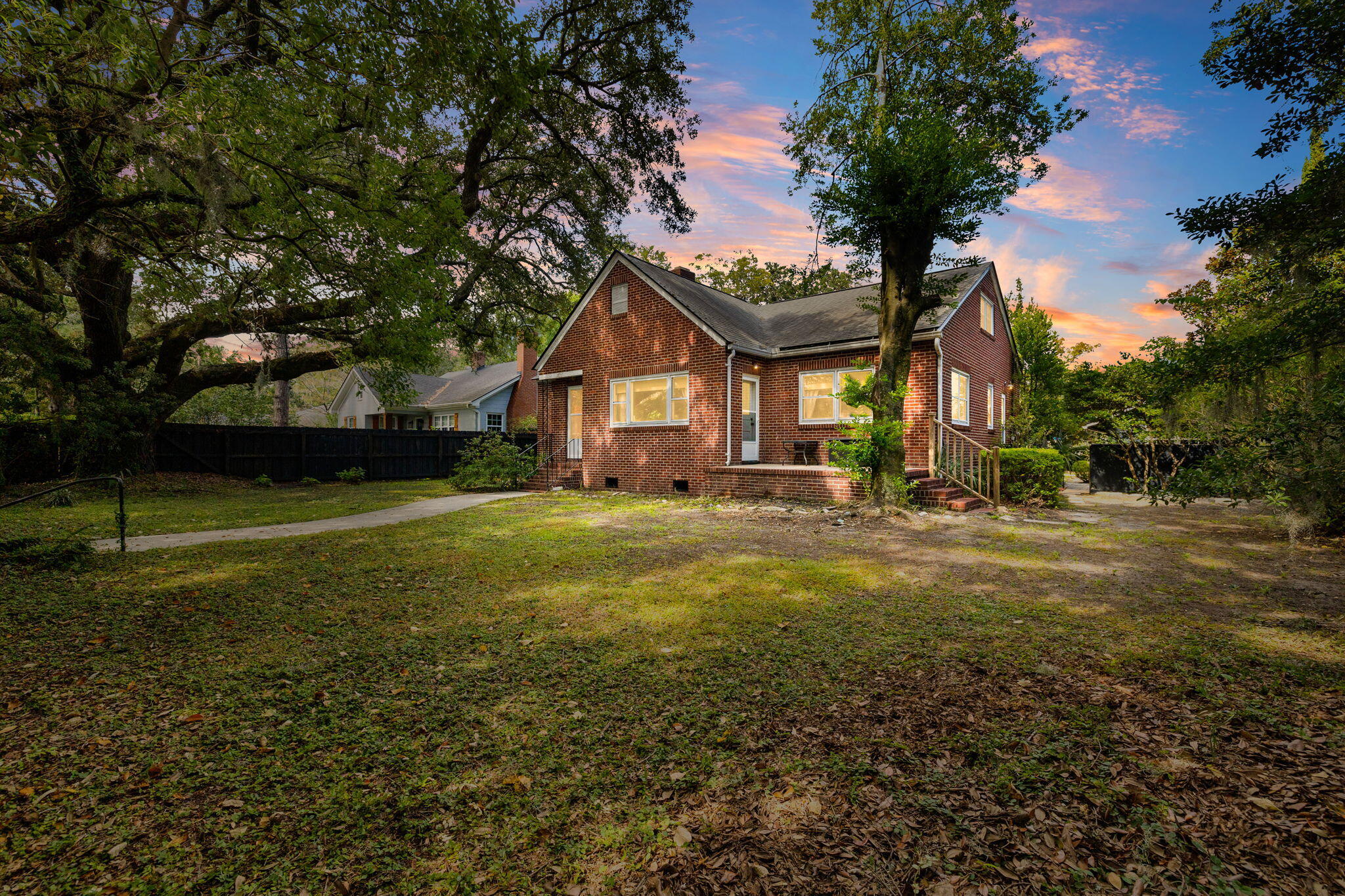 717 Woodward Road
