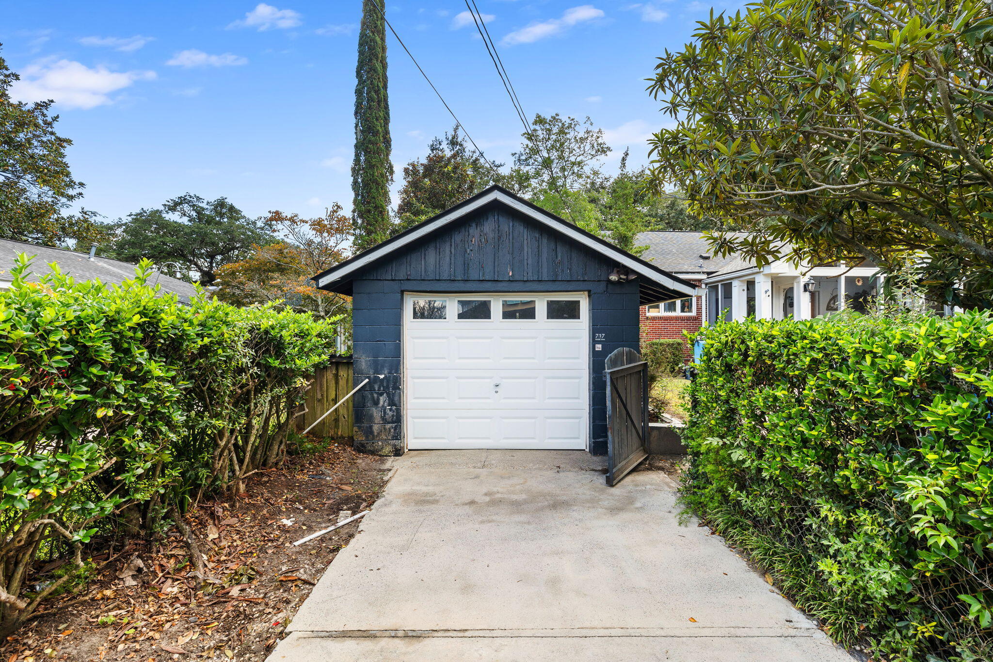 717 Woodward Road