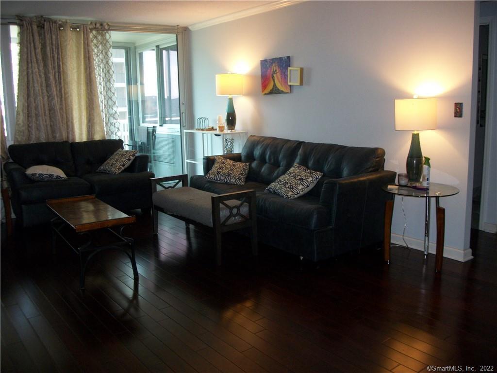 1 Strawberry Hill Avenue APT 7D