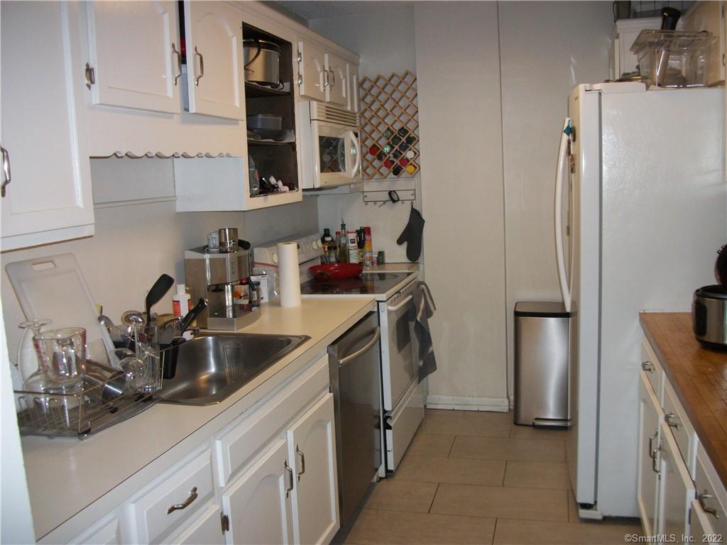 1 Strawberry Hill Avenue APT 7D