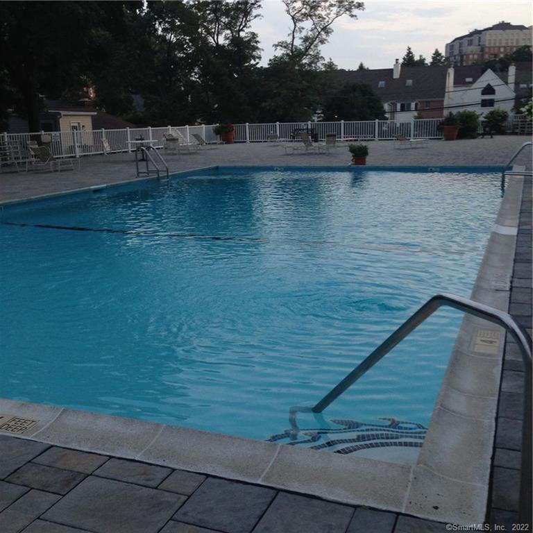 1 Strawberry Hill Avenue APT 7D