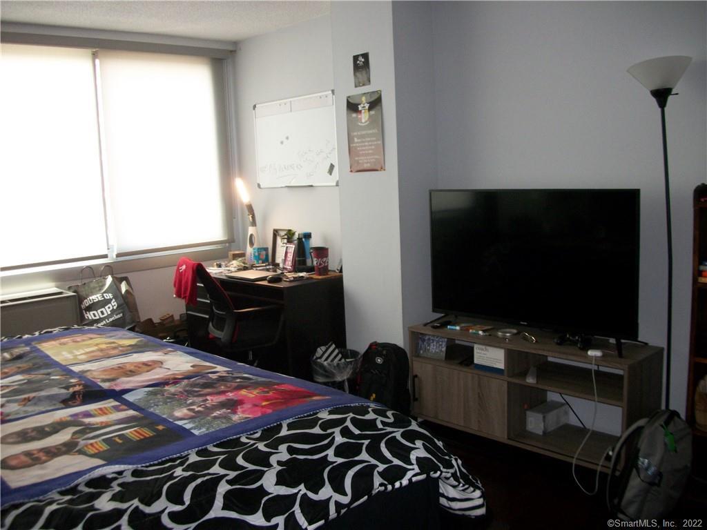 1 Strawberry Hill Avenue APT 7D