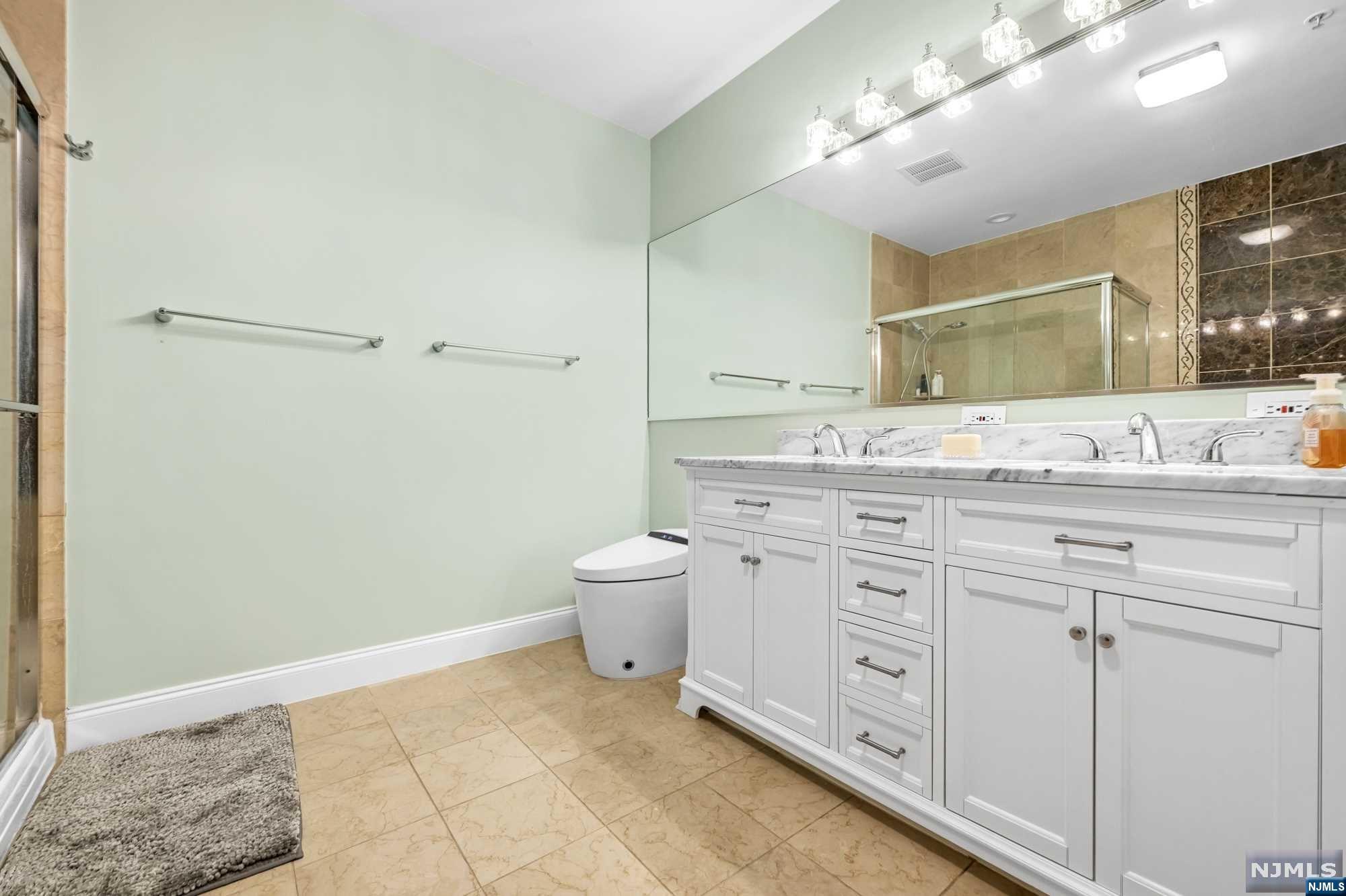 316 The Promenade 316