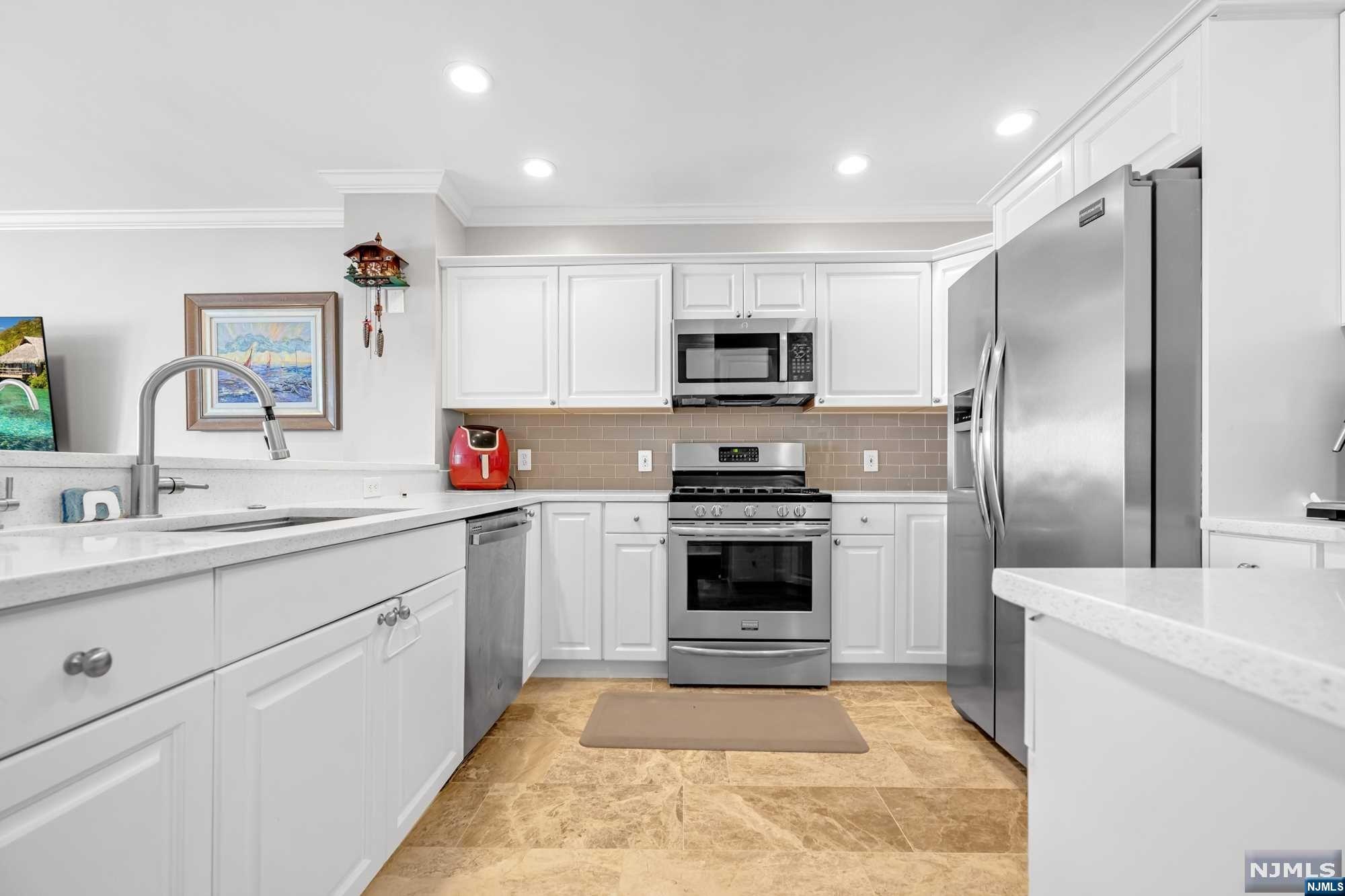 316 The Promenade 316