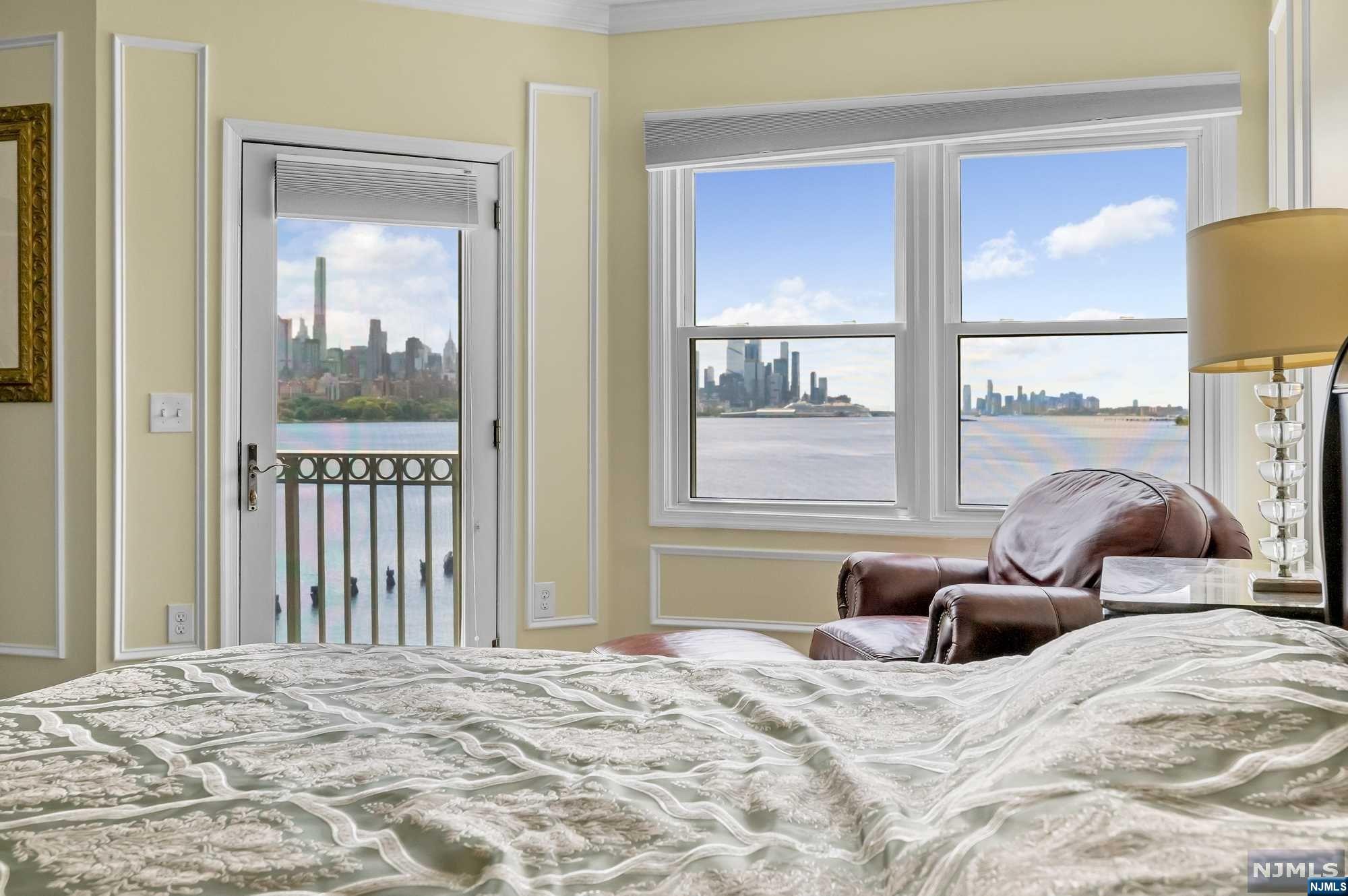 316 The Promenade 316