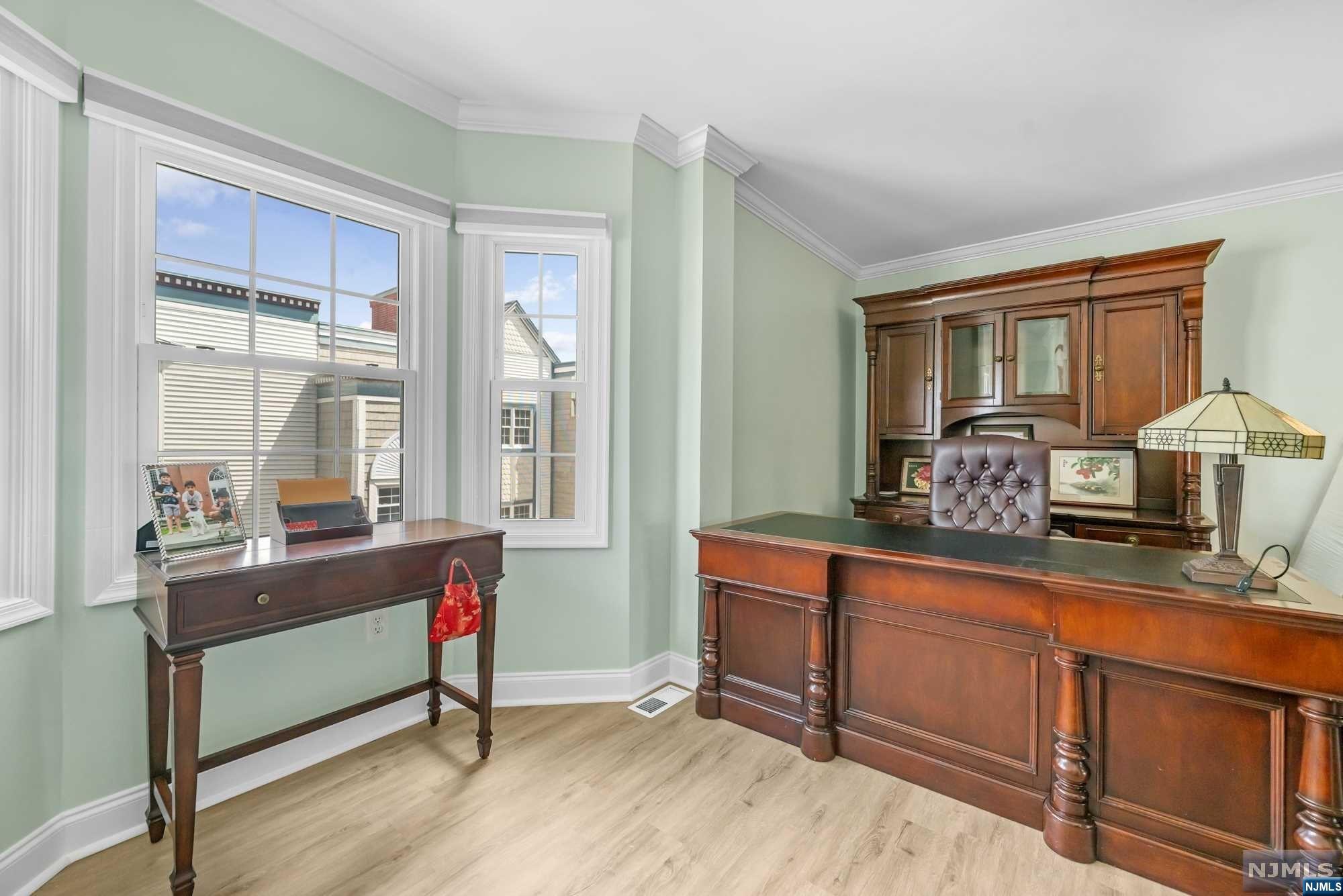316 The Promenade 316