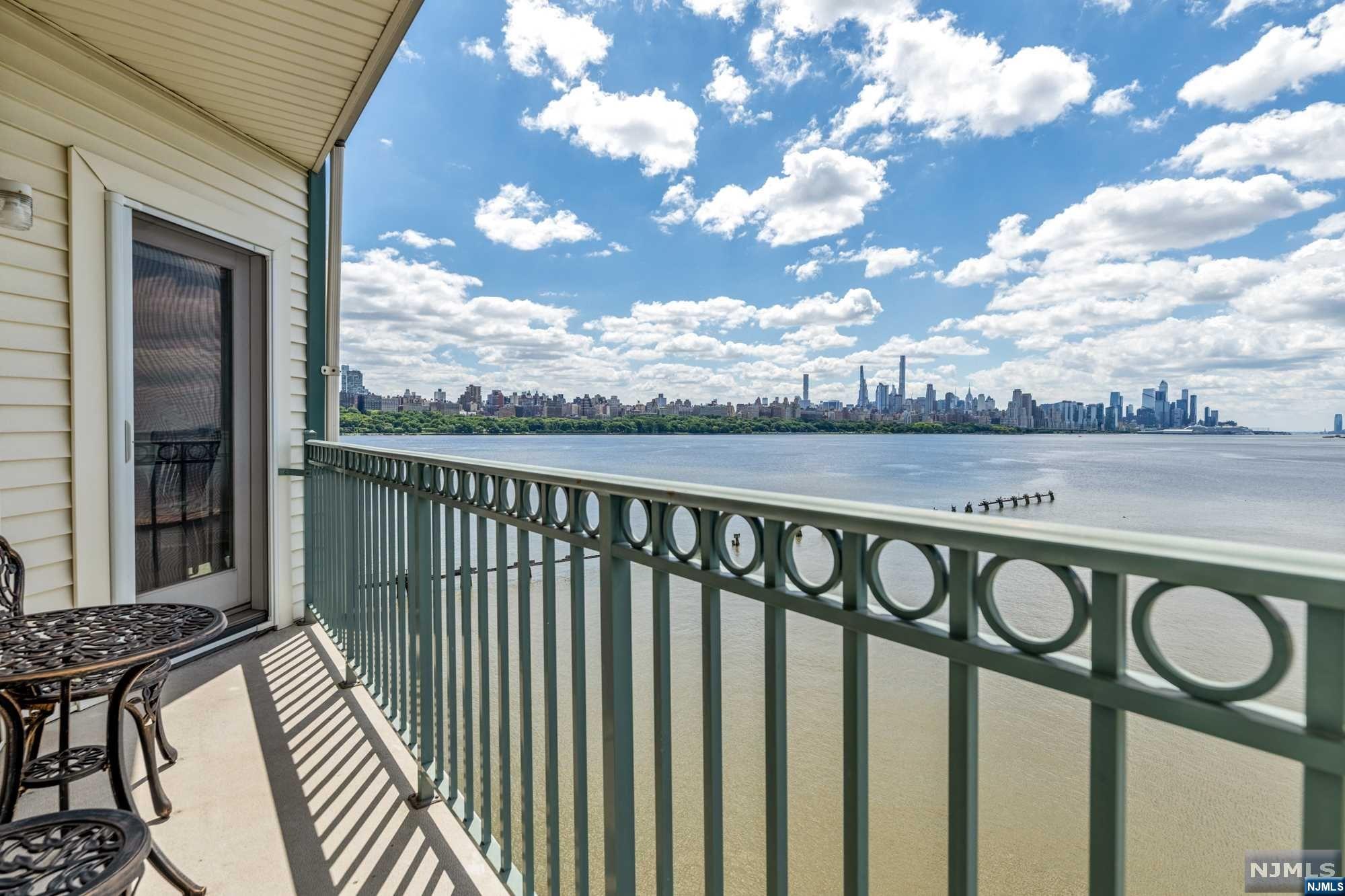 316 The Promenade 316