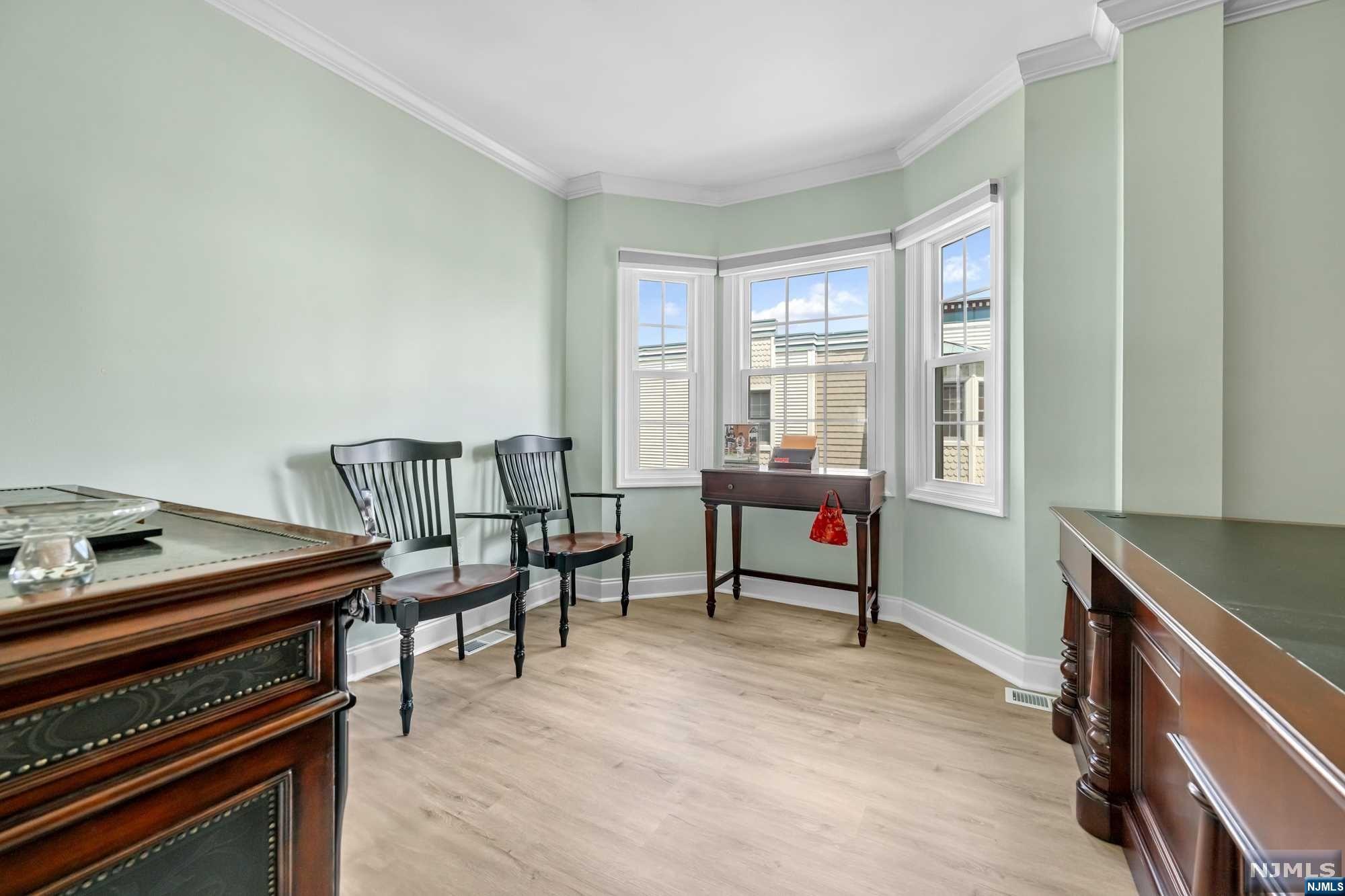 316 The Promenade 316
