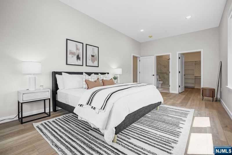 51 Queen Anne Road 406