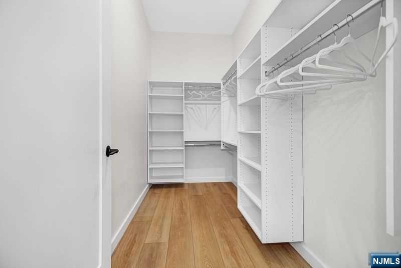51 Queen Anne Road 406